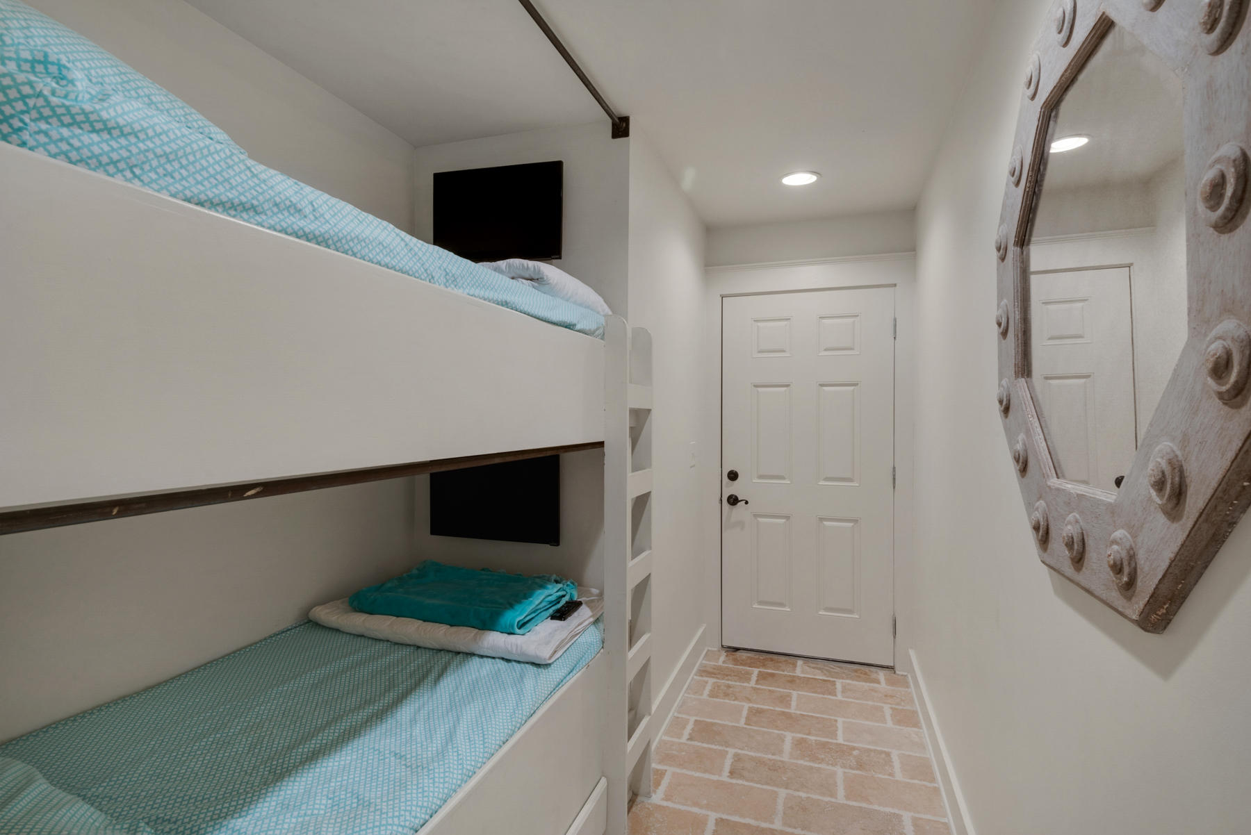 INLET DUNES CONDO PH 2 - Residential