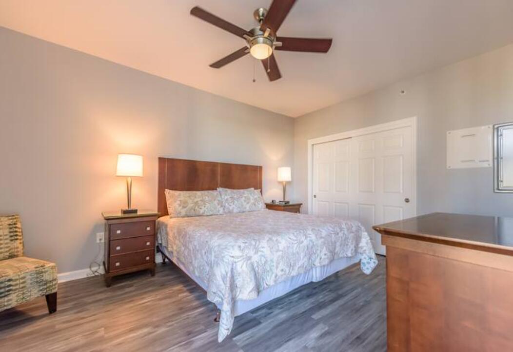 THE PALMS OF DESTIN - Residential
