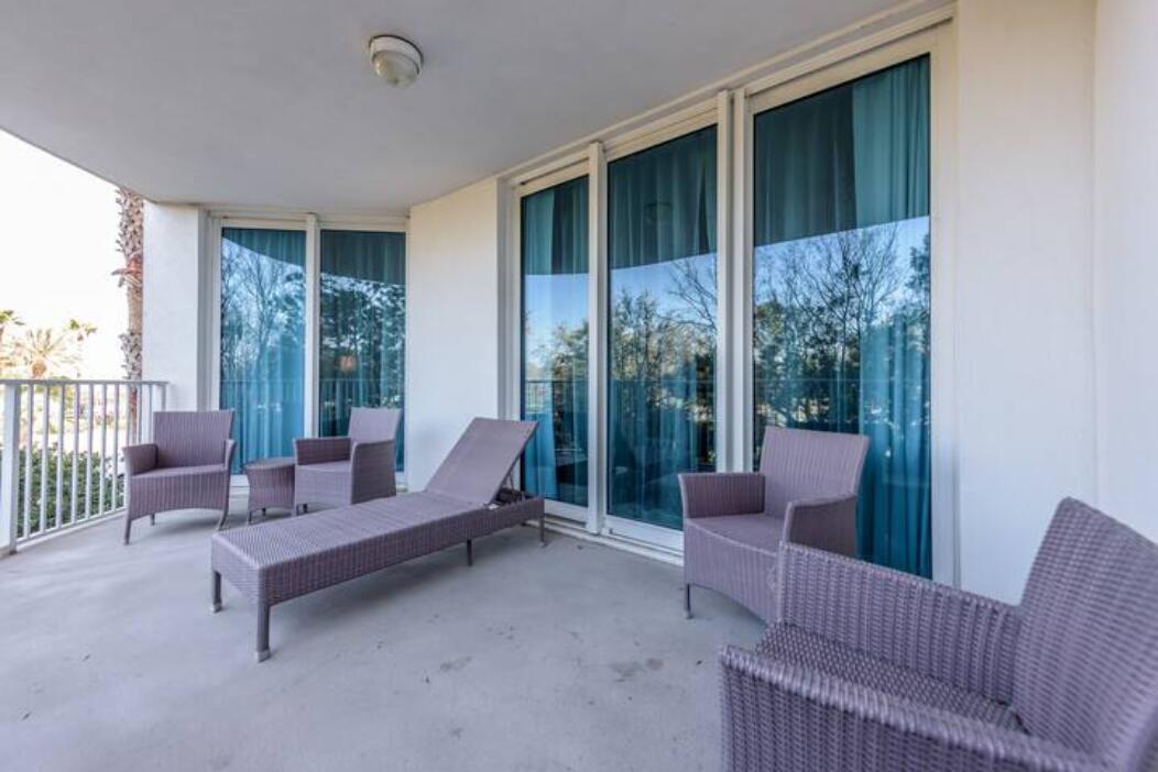 THE PALMS OF DESTIN - Residential