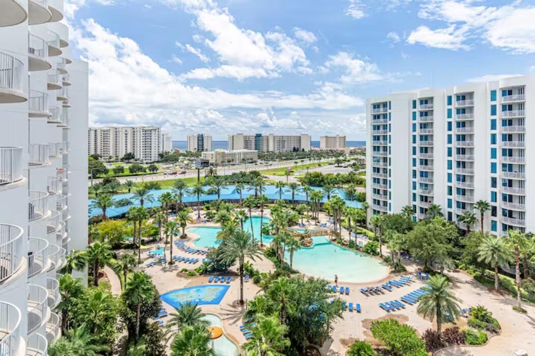 THE PALMS OF DESTIN - Residential