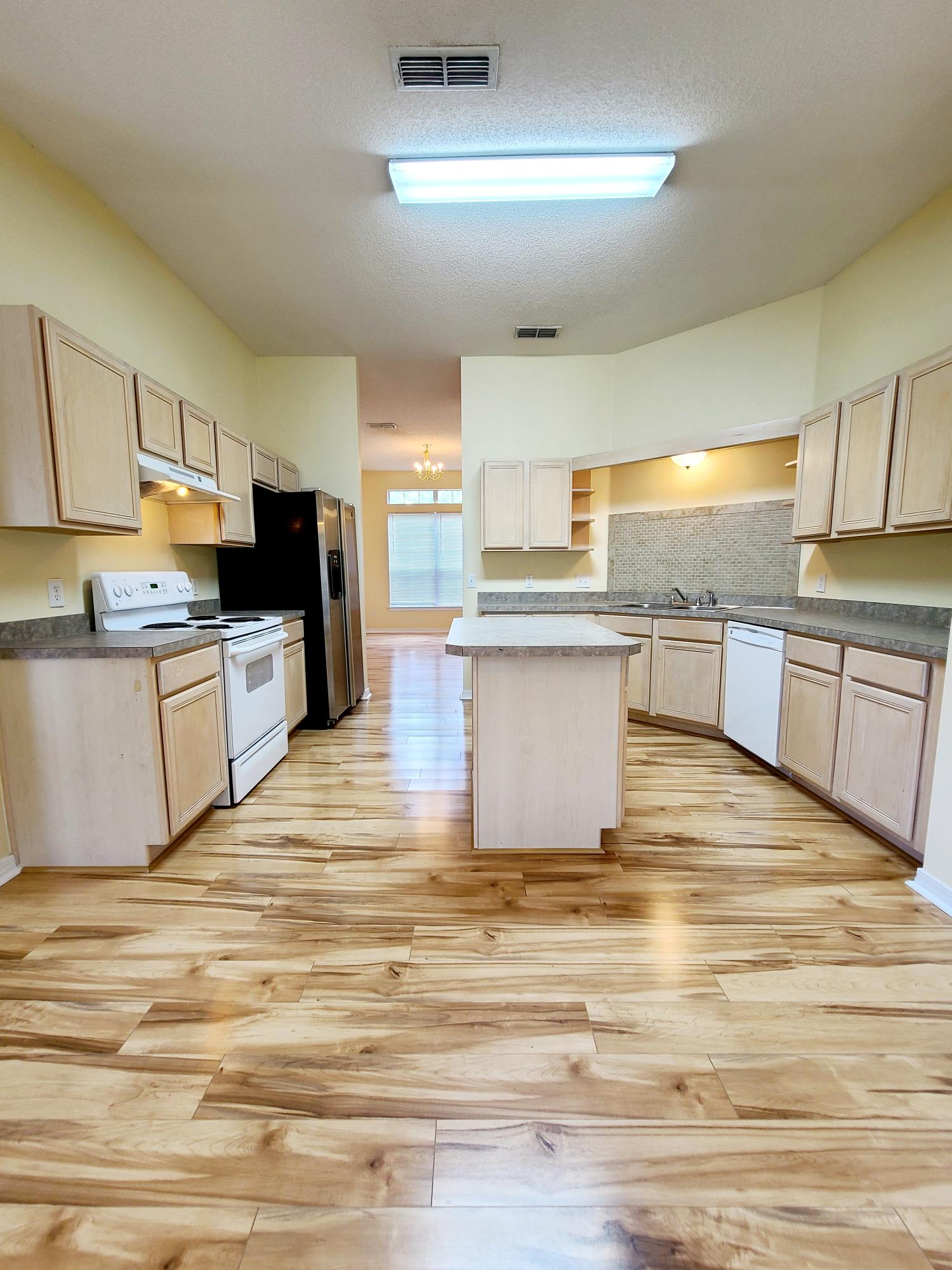 HOLLEY BY THE SEA - Residential