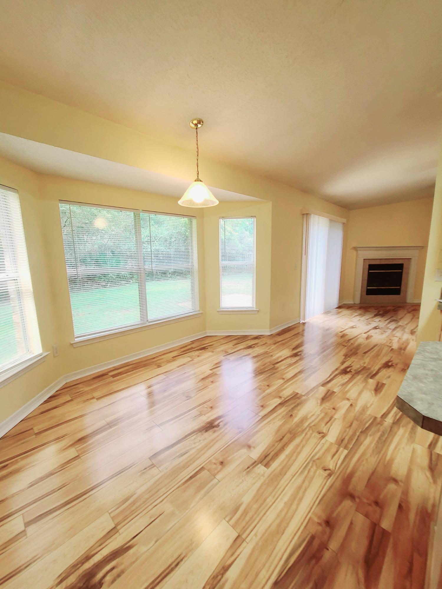 HOLLEY BY THE SEA - Residential