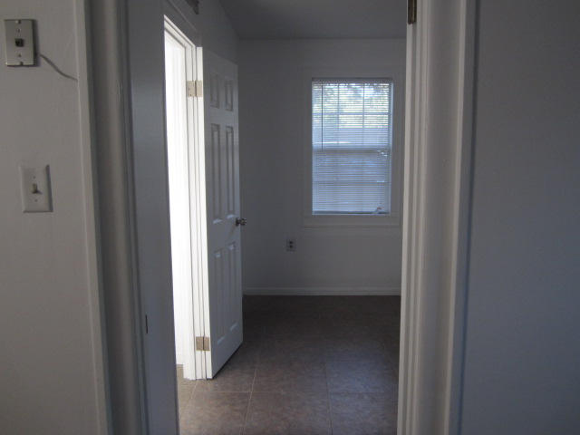 EDGEWATER APT - Residential Lease
