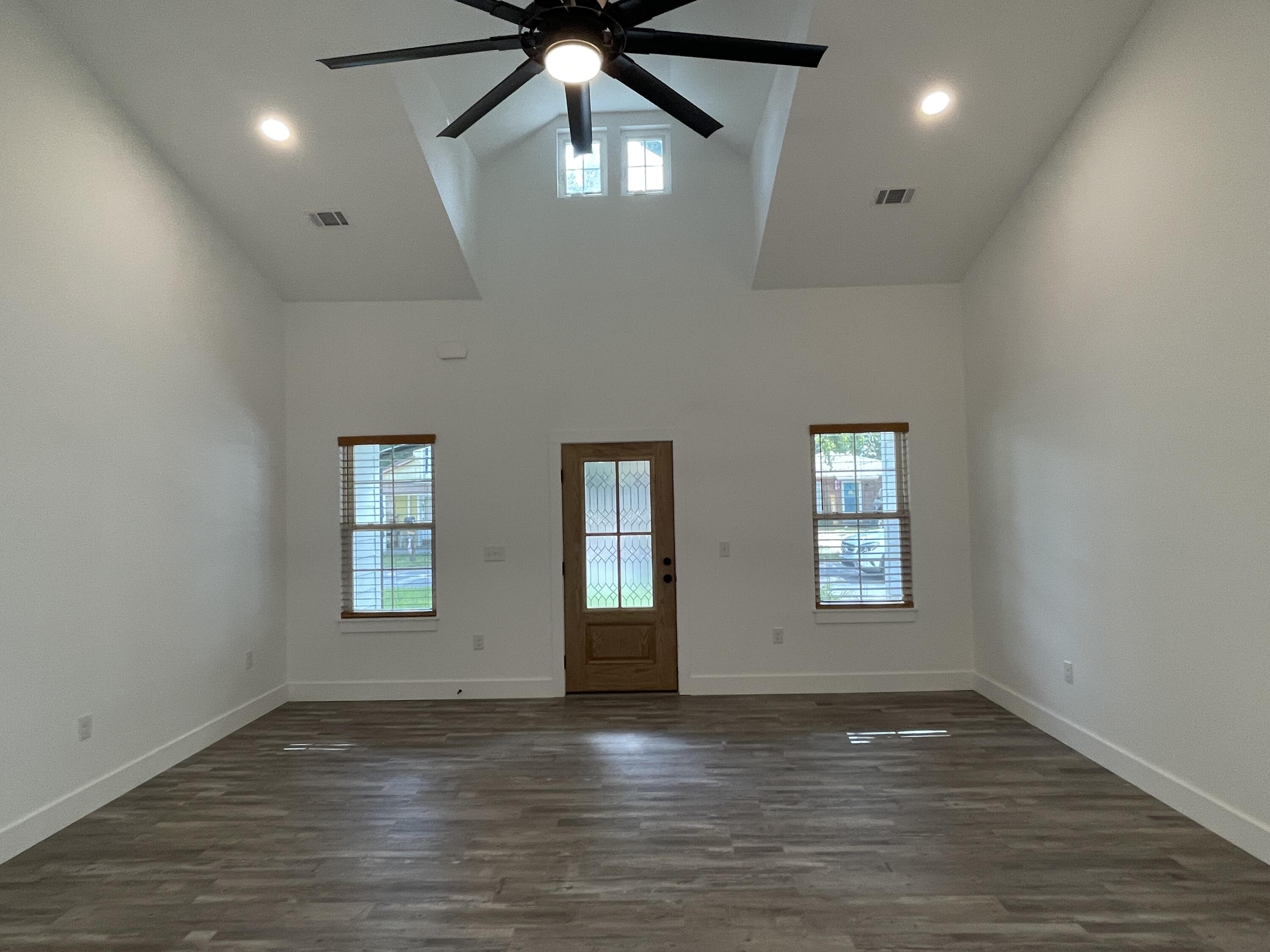 UNRECORDED SUBDIVISION - Residential Lease