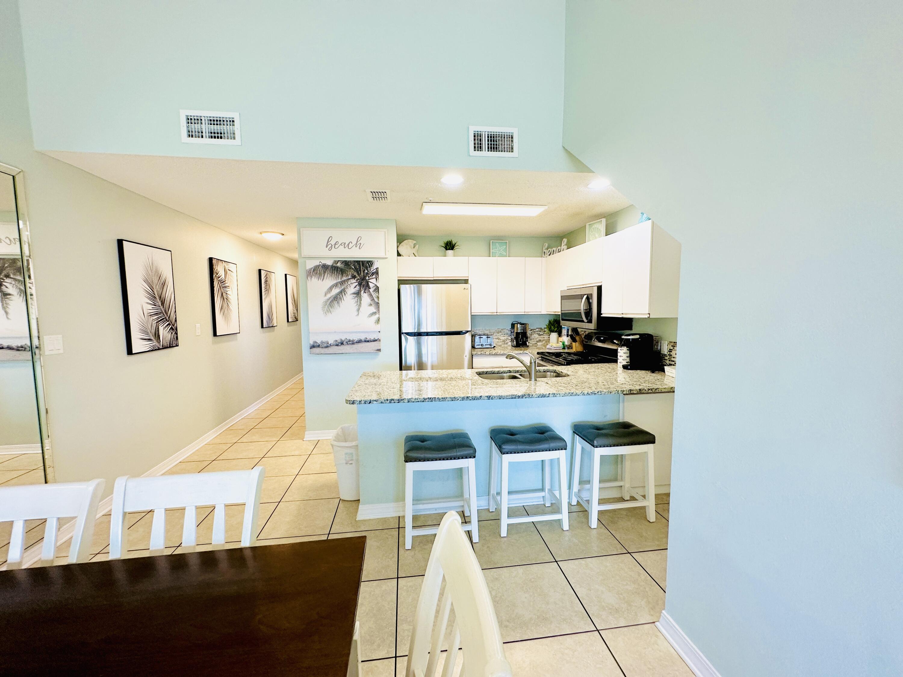 MARAVILLA CONDO 2 - Residential