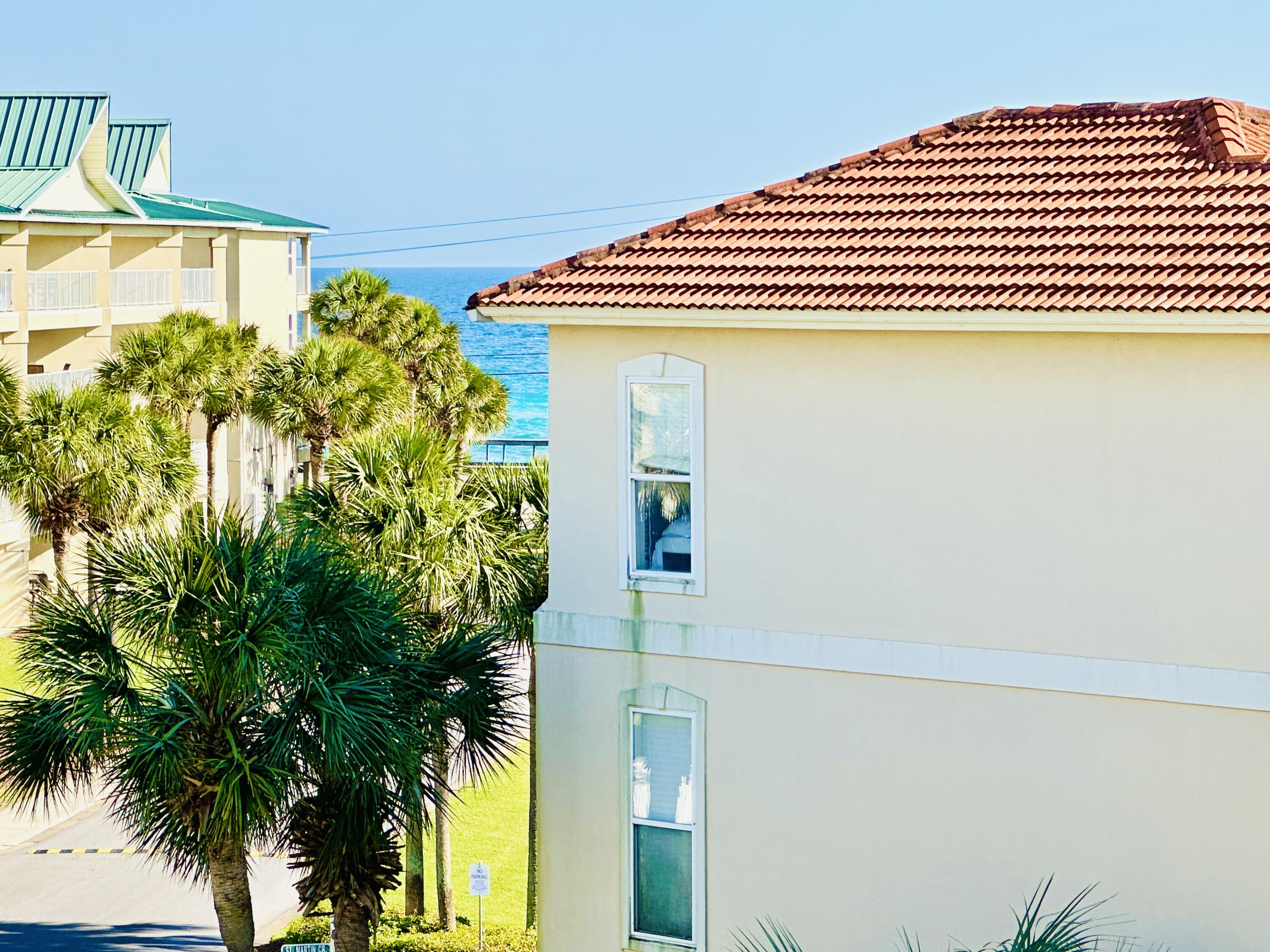 MARAVILLA CONDO 2 - Residential