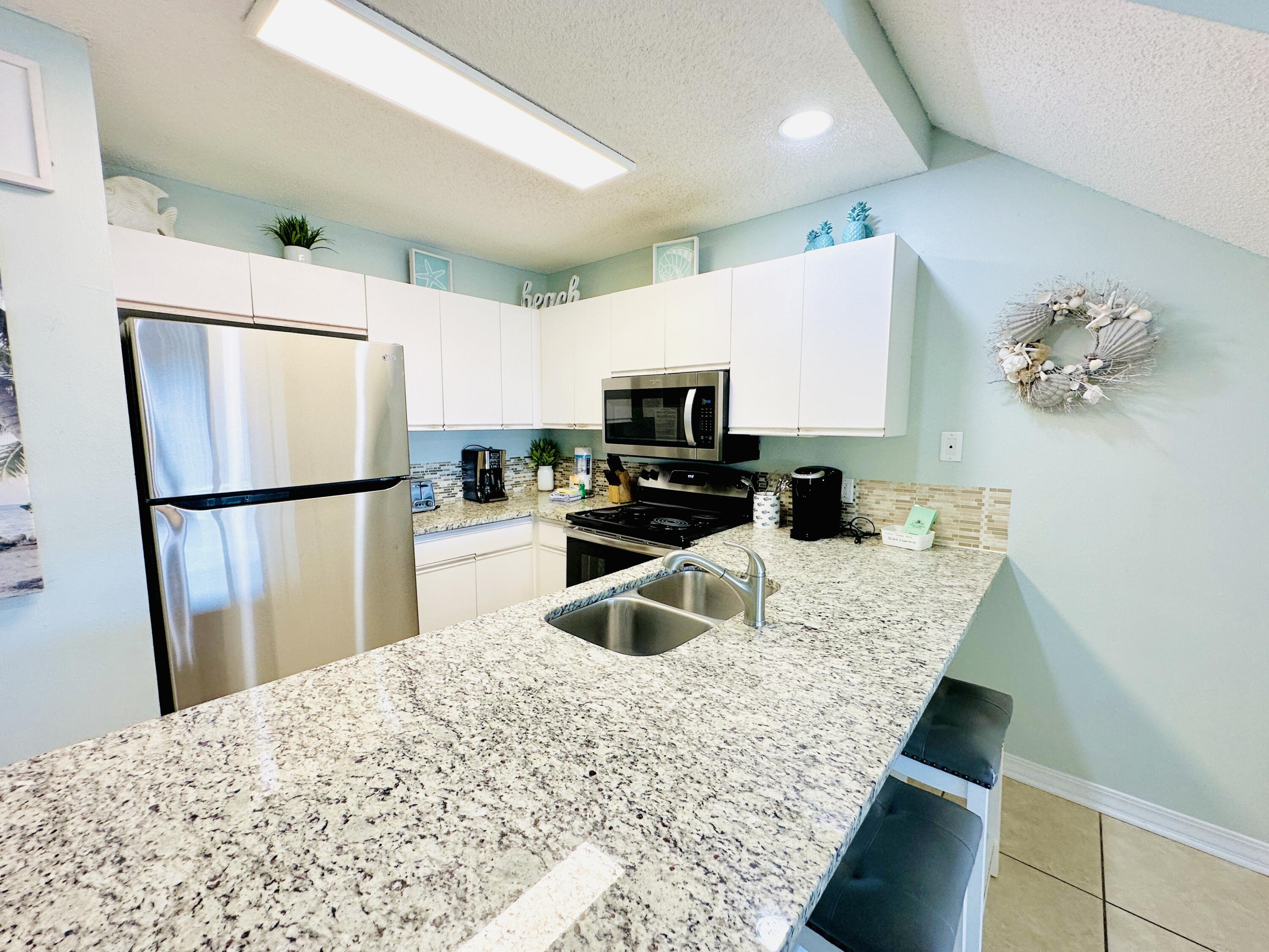 MARAVILLA CONDO 2 - Residential