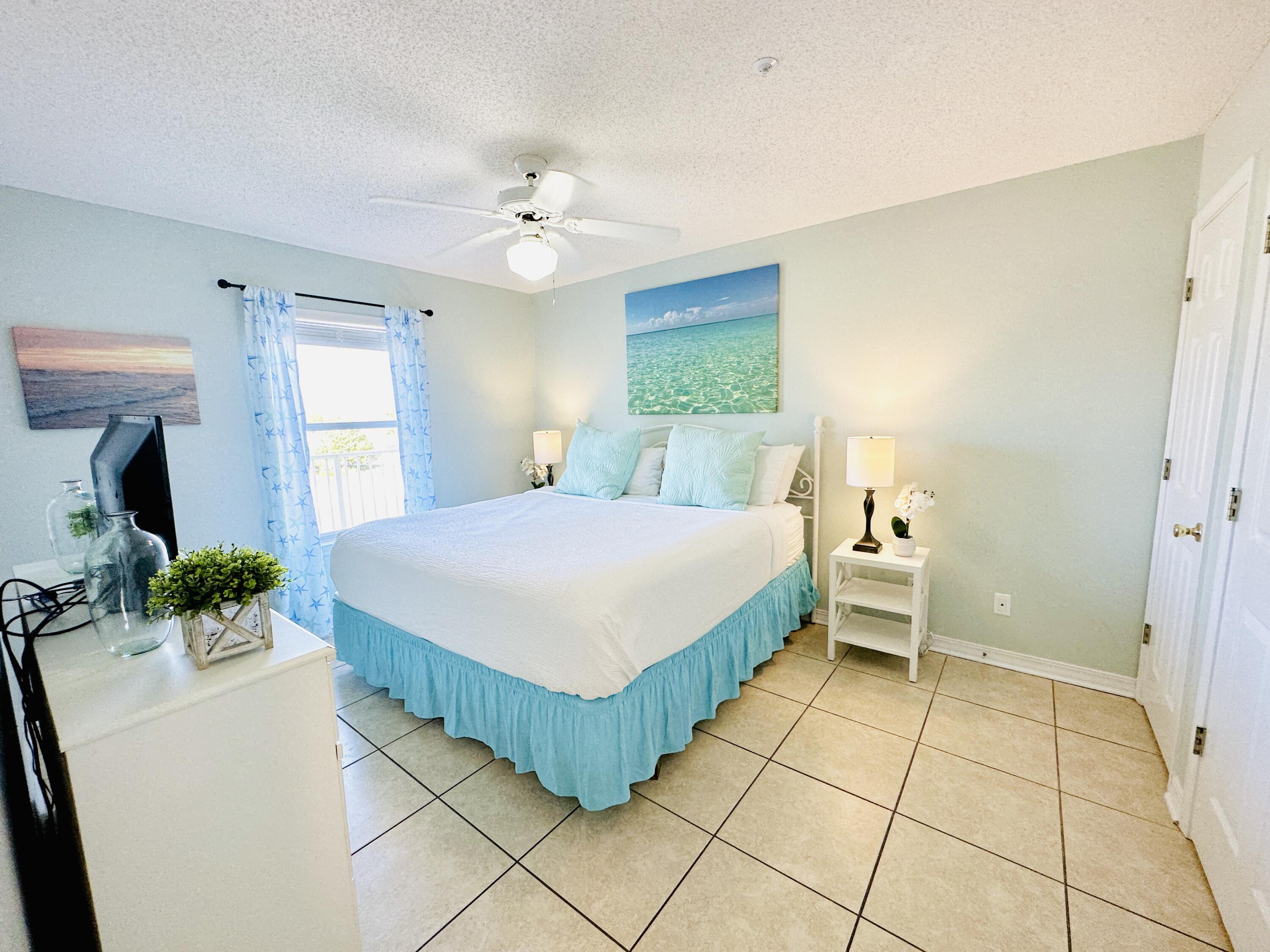 MARAVILLA CONDO 2 - Residential