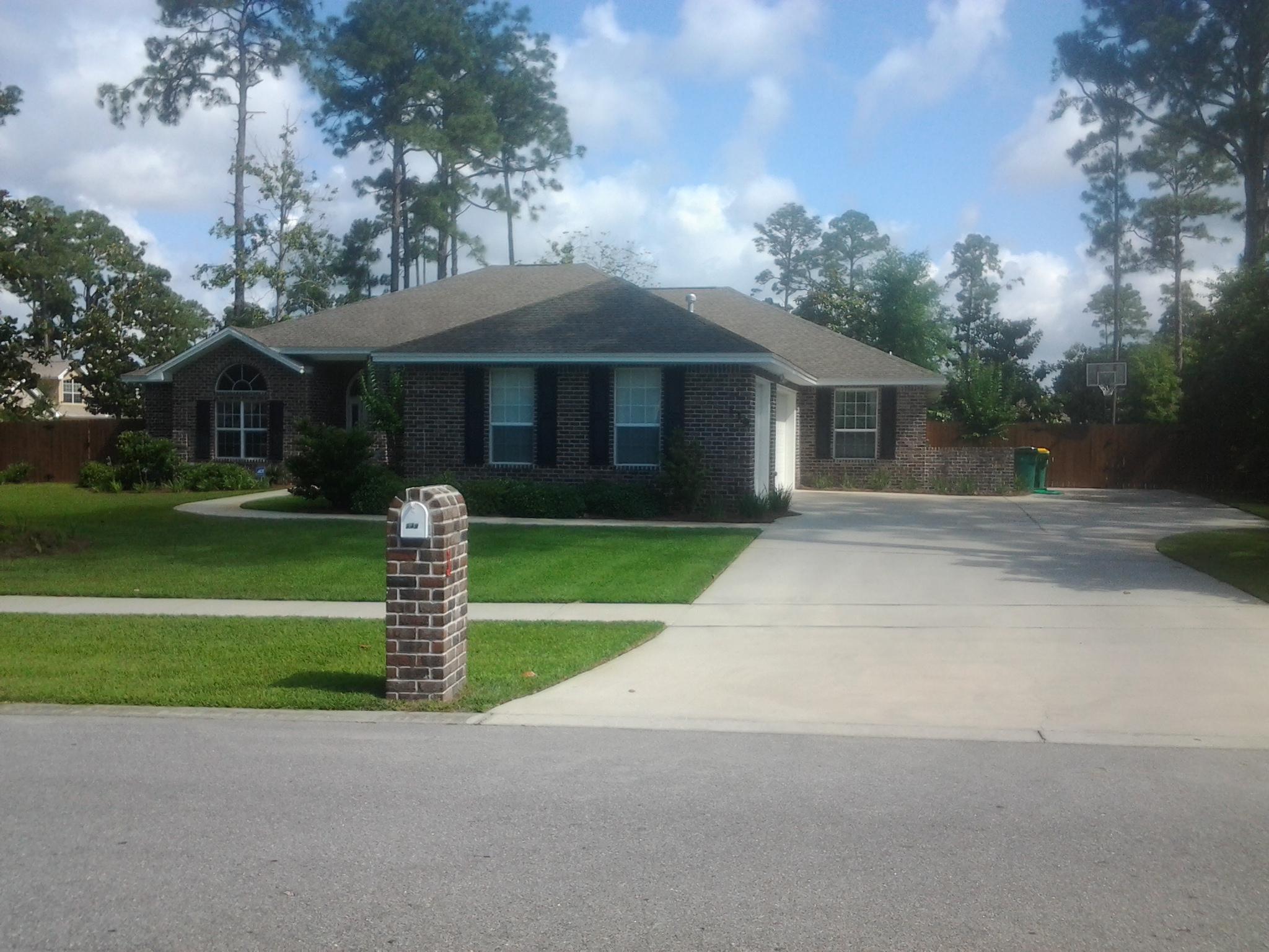 BAYSHORE PLACE PH 9 - Residential Lease