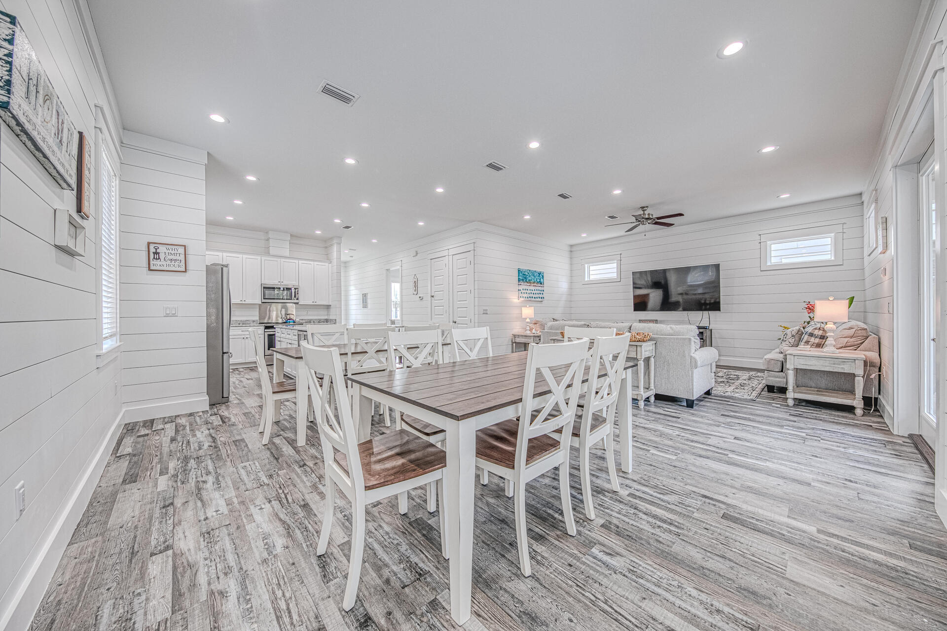 FRANGISTA BEACH 1ST ADDN - Residential