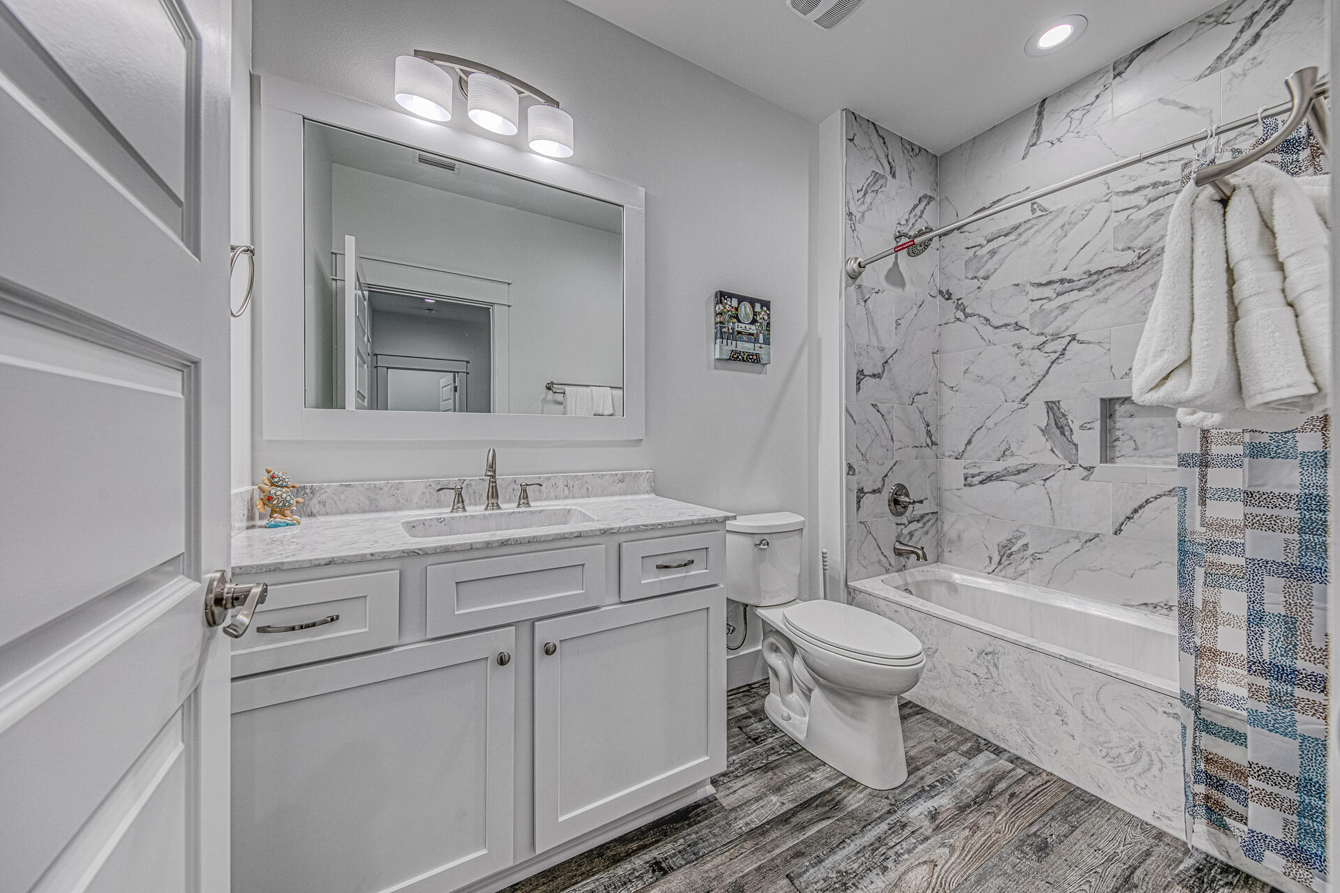 FRANGISTA BEACH 1ST ADDN - Residential