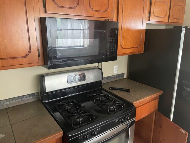 NORTHVIEW ESTATES 3RD ADDN - Residential