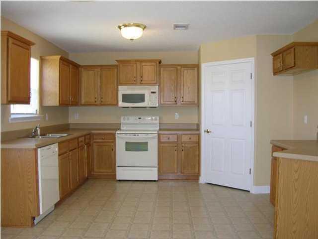 TRIPLE LAKES ESTATES - Residential