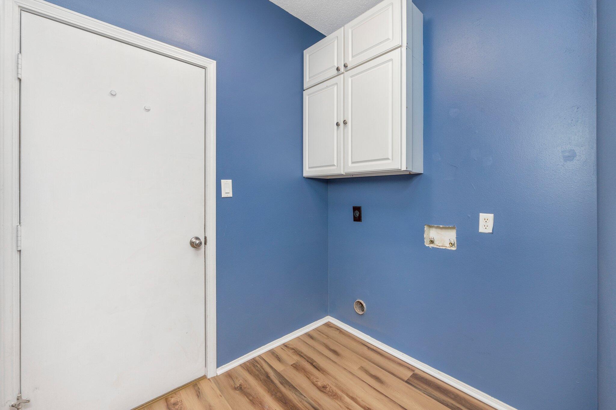 PARKWOOD ESTATES PH 7 - Residential Lease