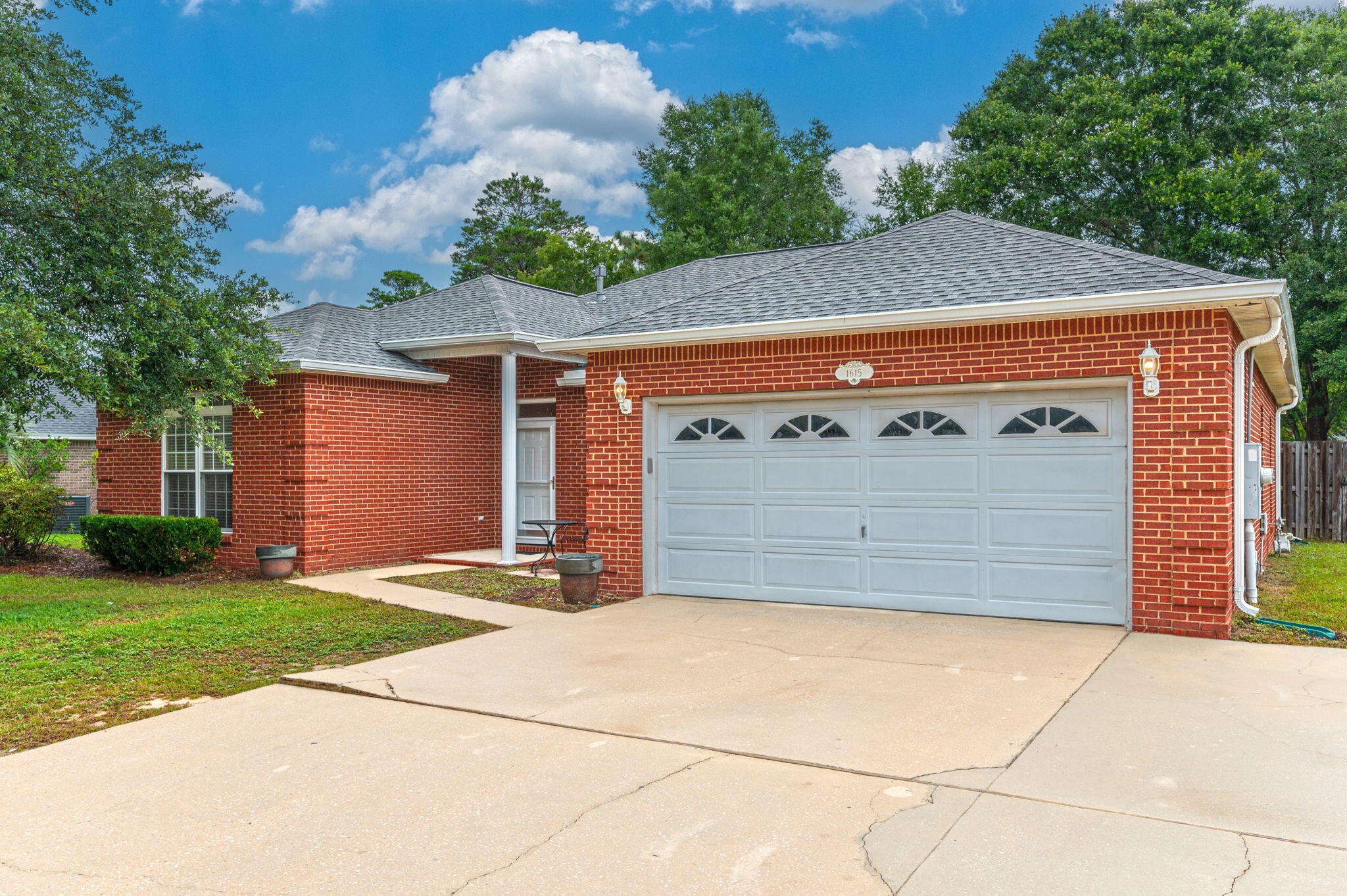 PARKWOOD ESTATES PH 7 - Residential Lease
