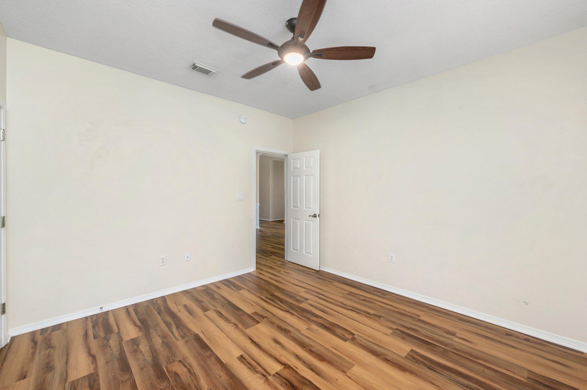 PARKWOOD ESTATES PH 7 - Residential Lease