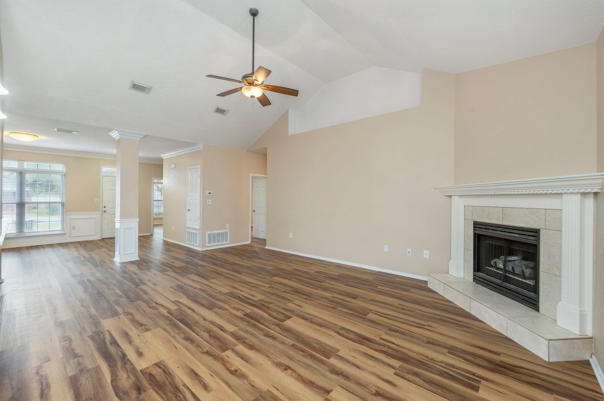 PARKWOOD ESTATES PH 7 - Residential Lease