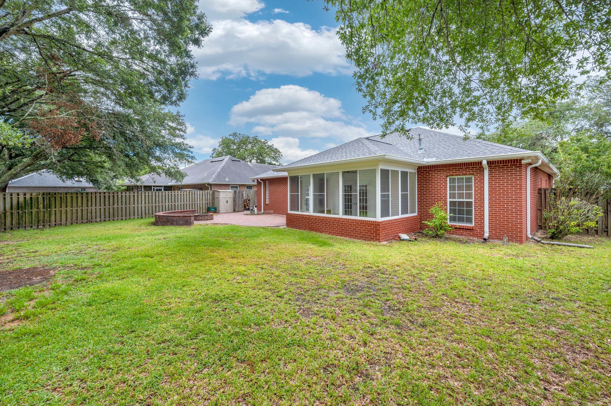 PARKWOOD ESTATES PH 7 - Residential Lease