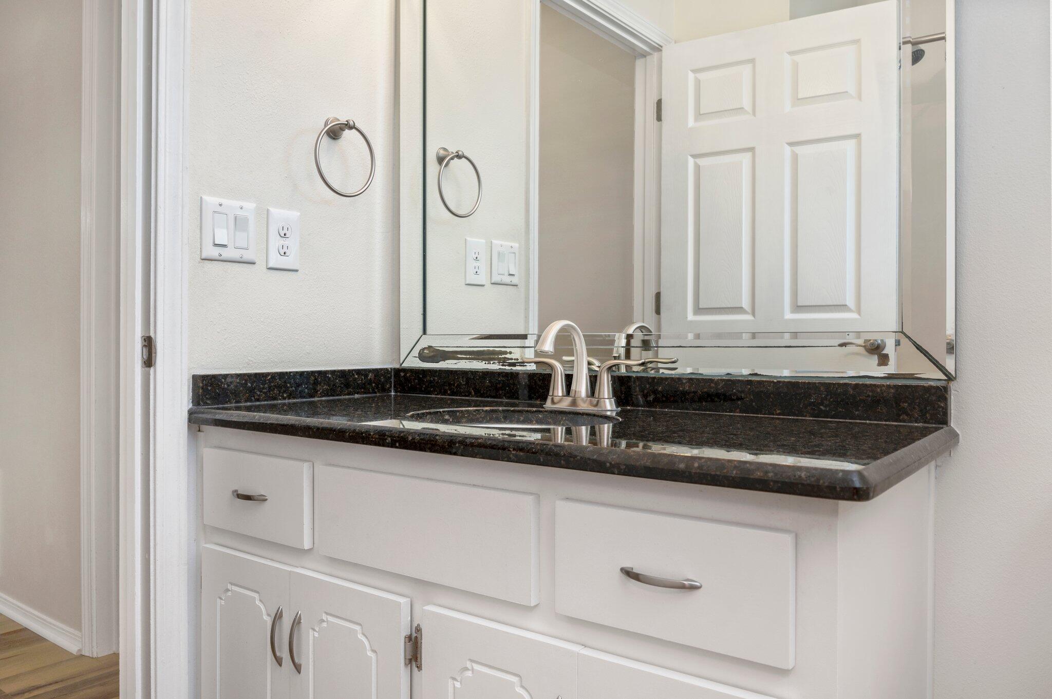 PARKWOOD ESTATES PH 7 - Residential Lease