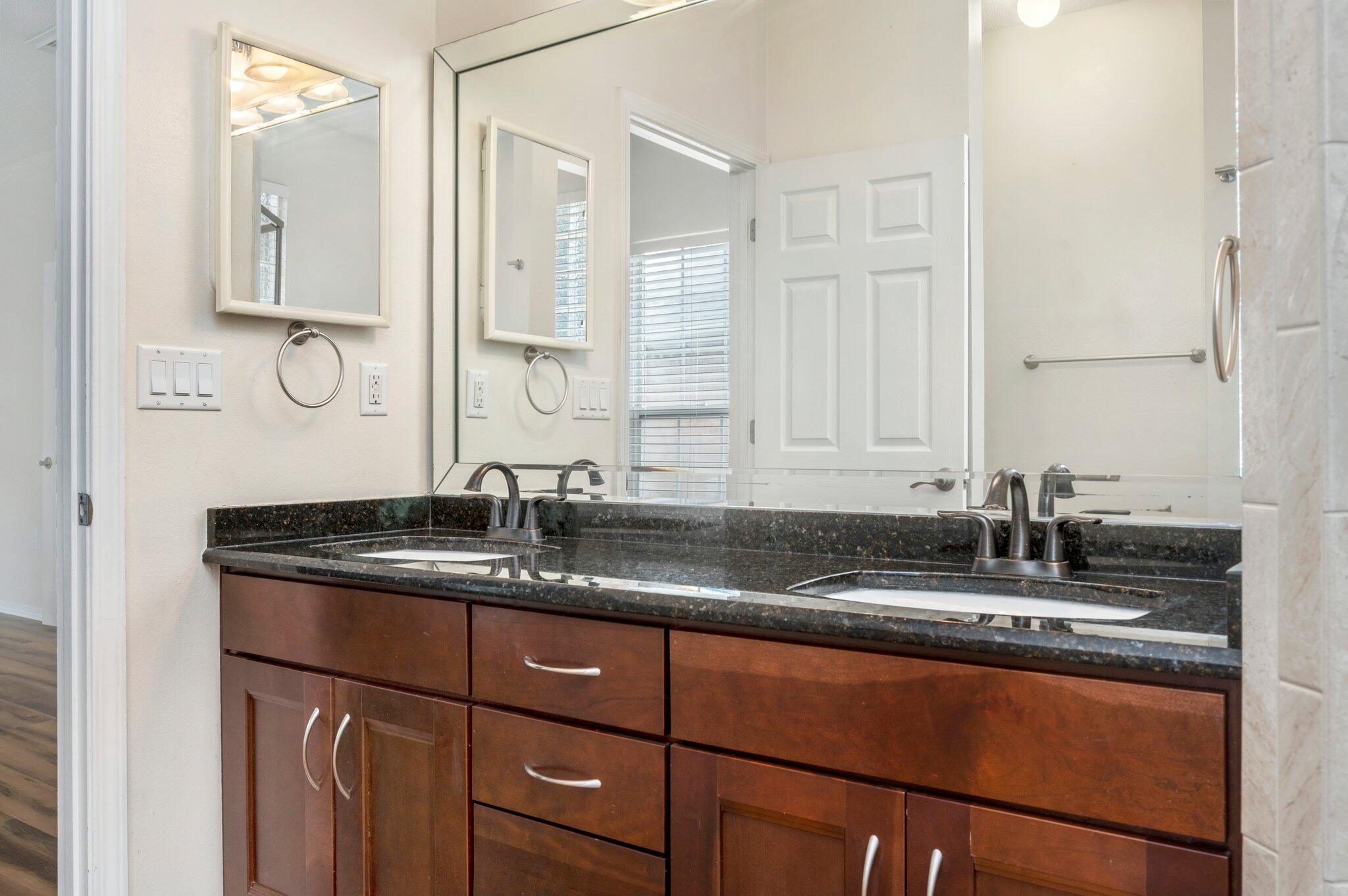 PARKWOOD ESTATES PH 7 - Residential Lease