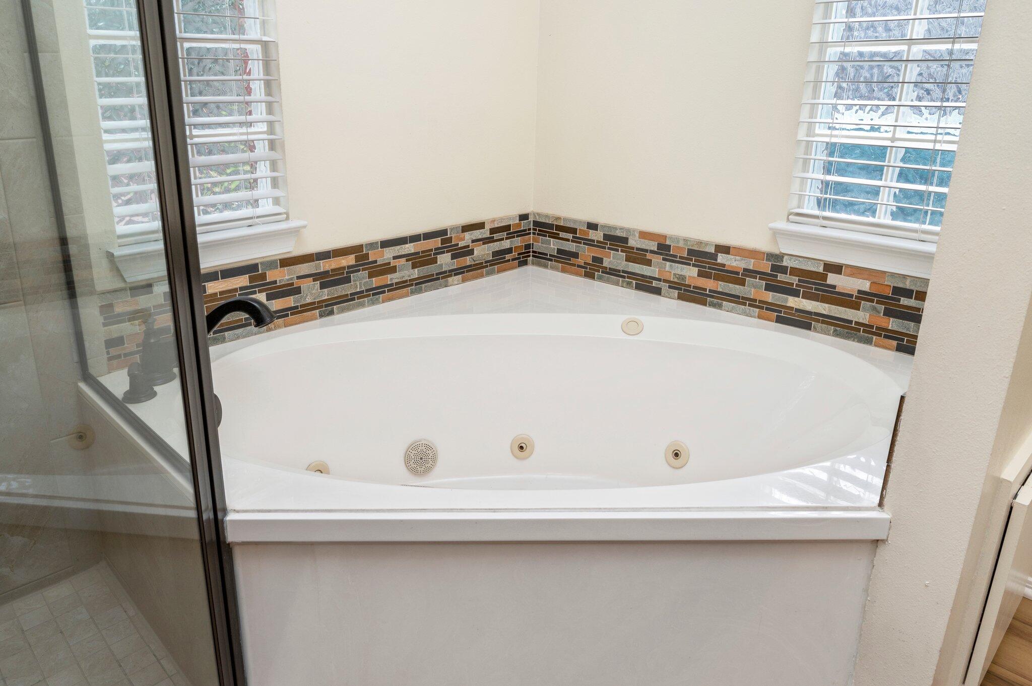 PARKWOOD ESTATES PH 7 - Residential Lease