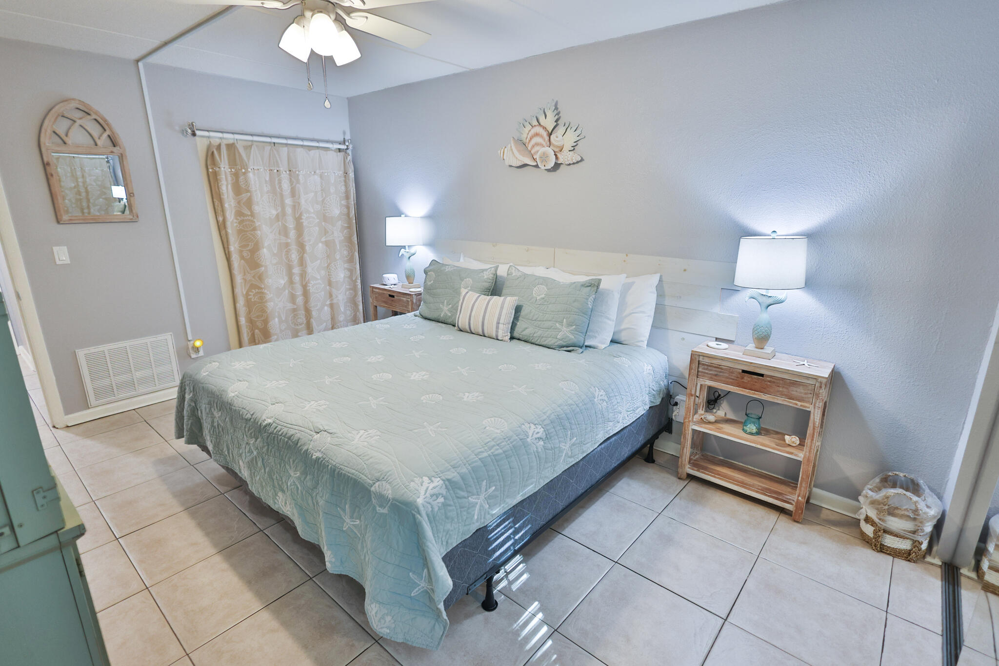 CEDARS CONDO - Residential Lease