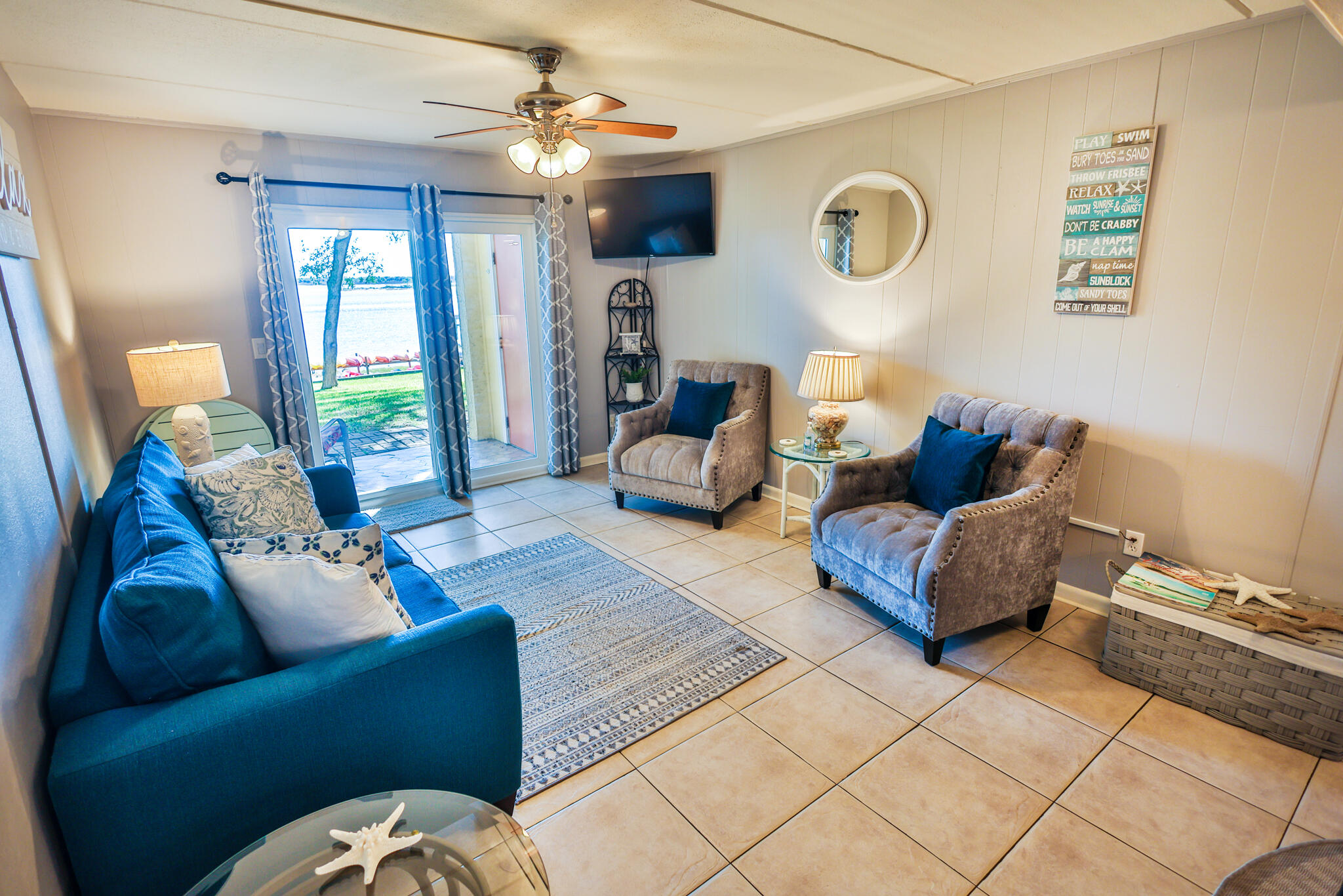 CEDARS CONDO - Residential Lease