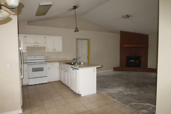 RIVERCHASE S/D PH 3 - Residential