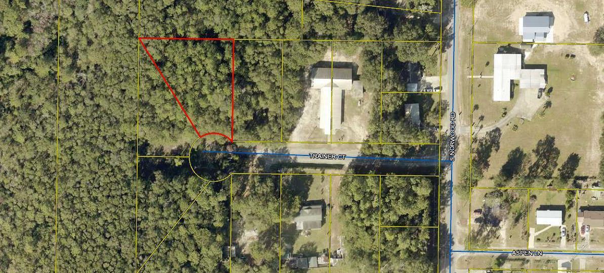 This lot is over half an acre! This is 1 of 5 lots available. Perfect for your new home or manufactured home! Very close to downtown DeFuniak Springs and the Historic District. Only 35 minutes to the beaches of South Walton. All measurements to be verified by buyer.