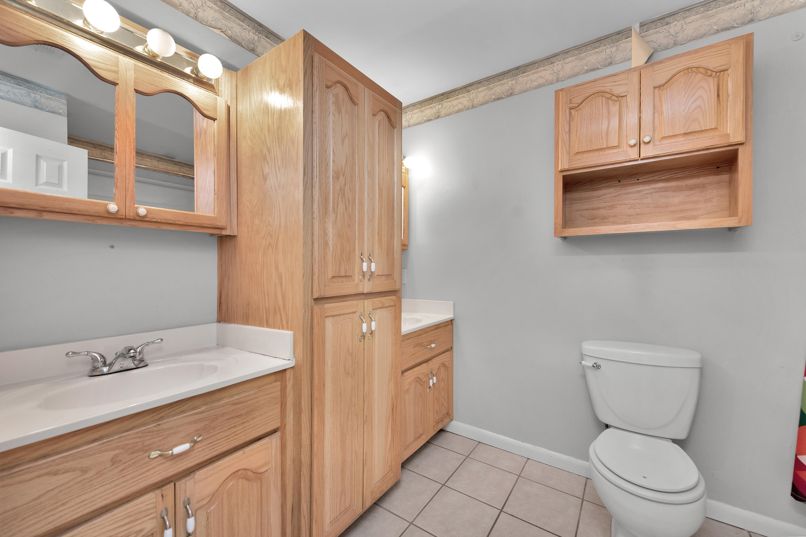 HOLLEY BY THE SEA - Residential