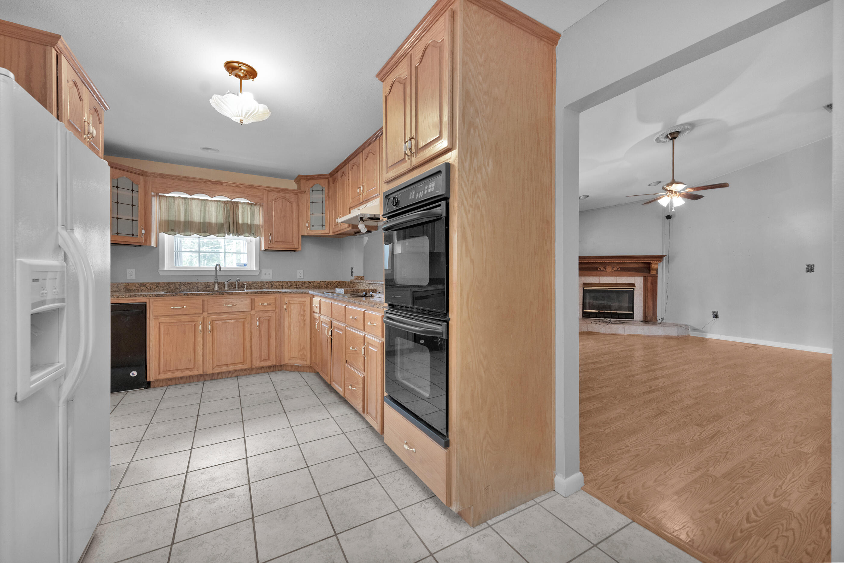 HOLLEY BY THE SEA - Residential