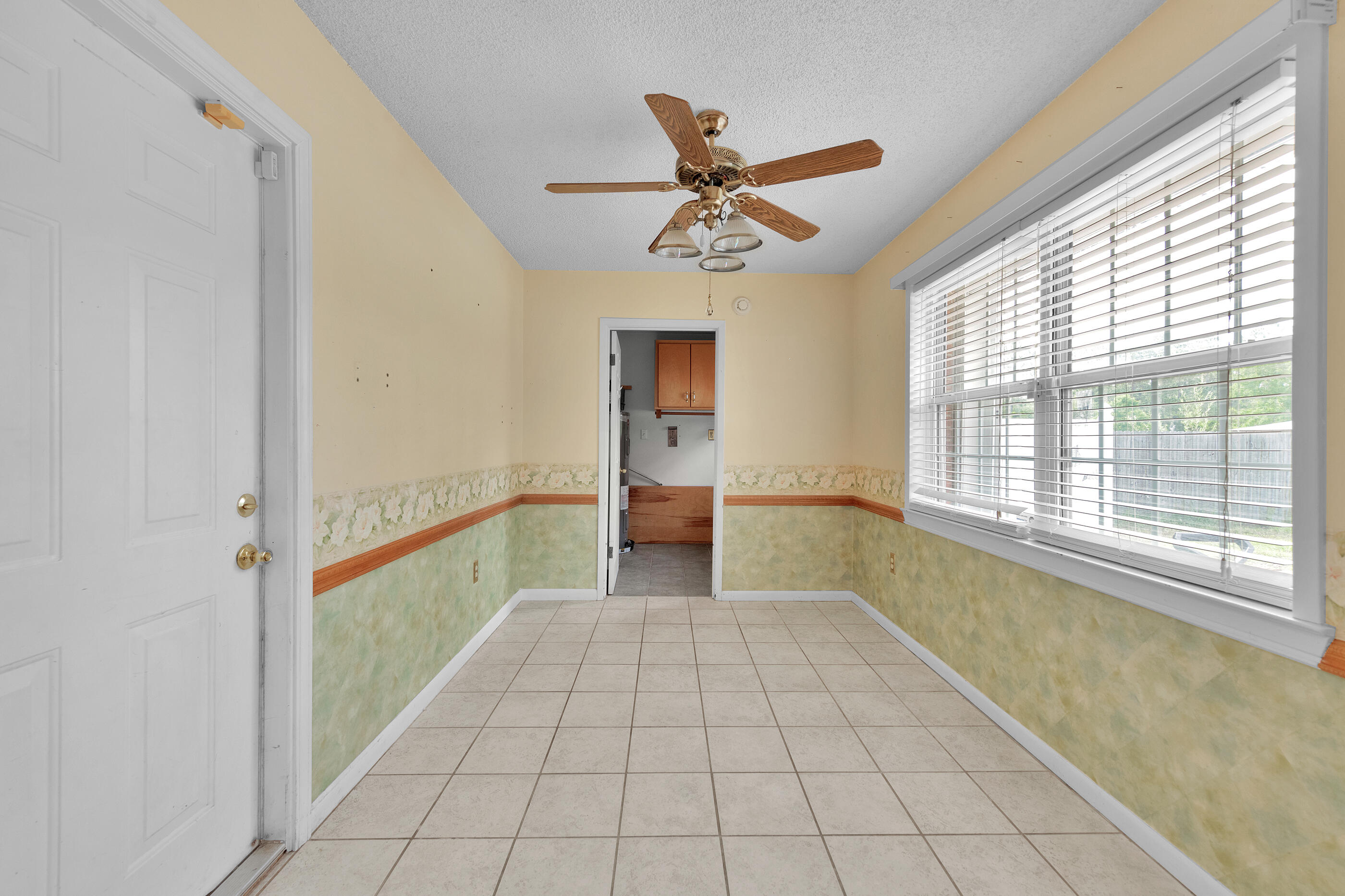 HOLLEY BY THE SEA - Residential