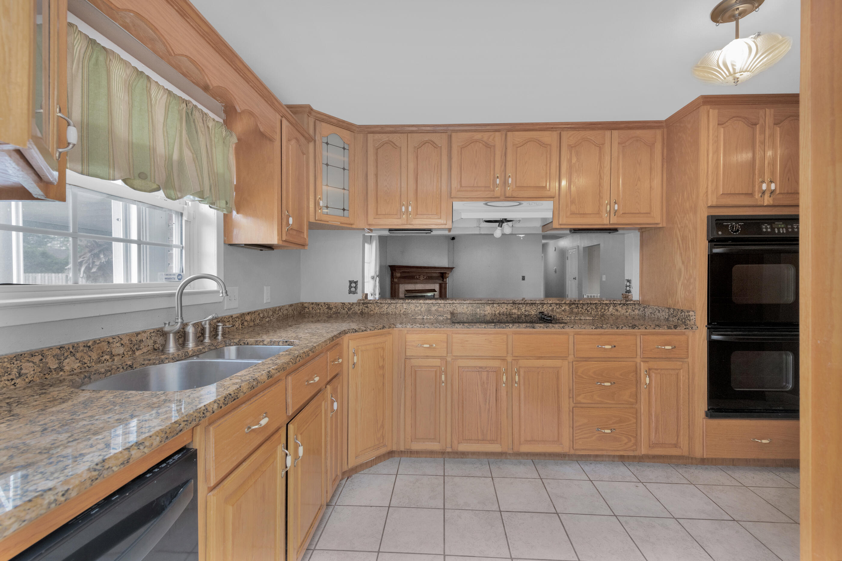 HOLLEY BY THE SEA - Residential