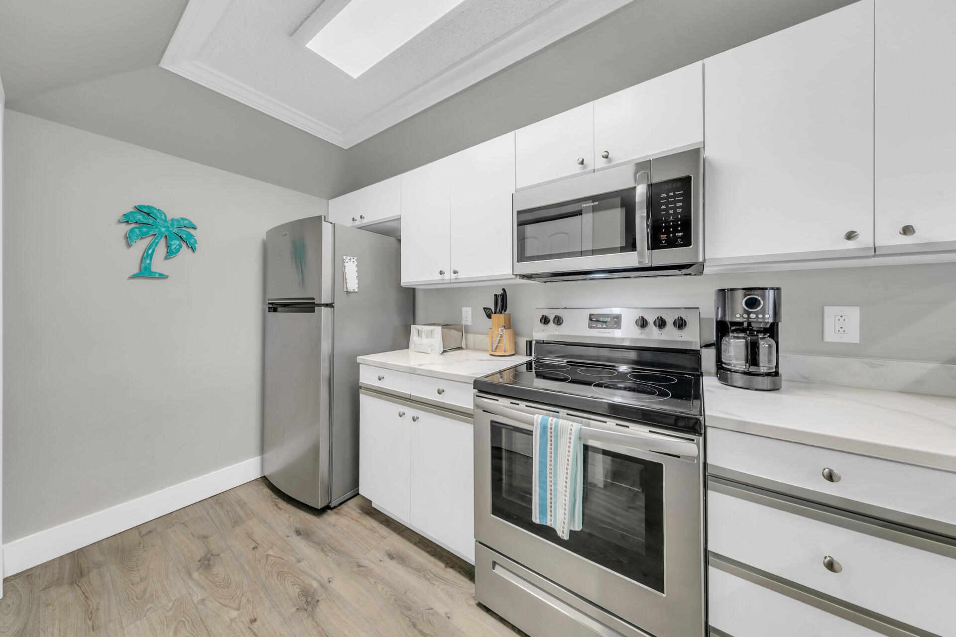 EDGEWATER GOLF VILLAS IV - Residential