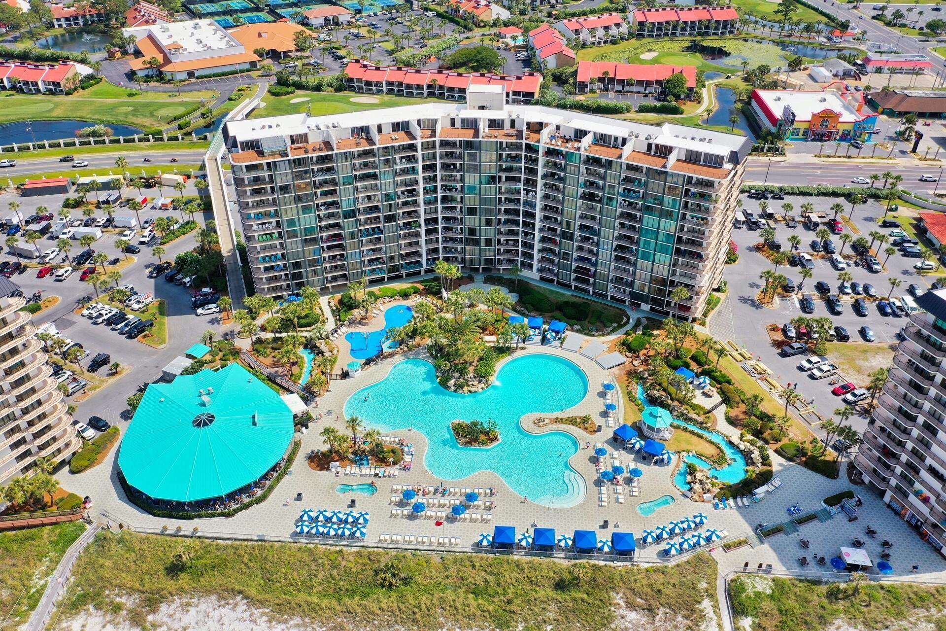 EDGEWATER GOLF VILLAS IV - Residential