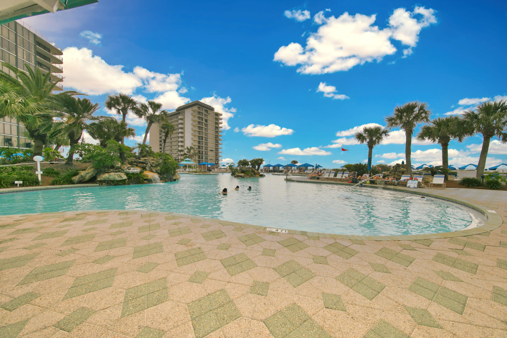 EDGEWATER GOLF VILLAS IV - Residential