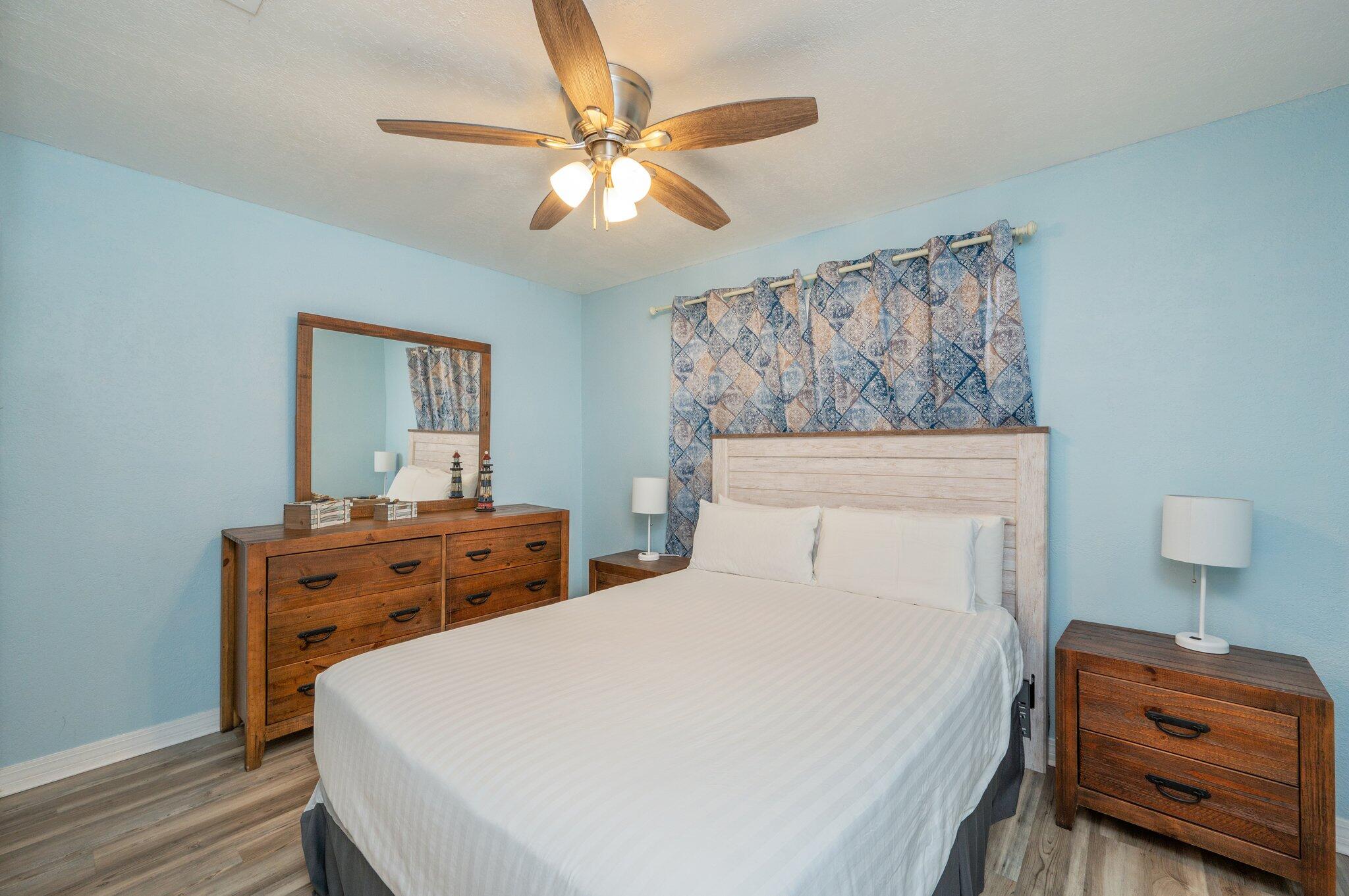 ISLAND WIND CONDO - Residential