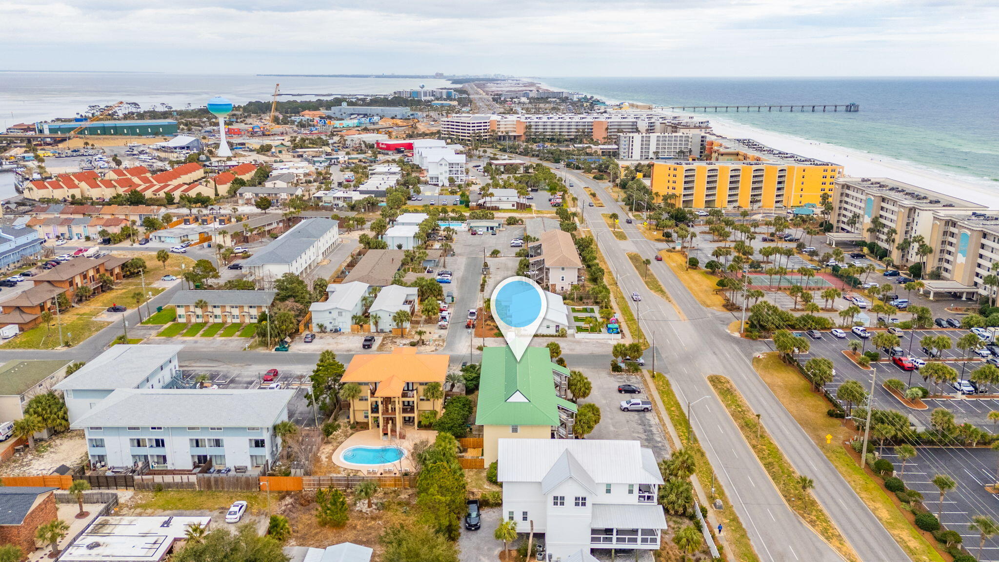 ISLAND WIND CONDO - Residential