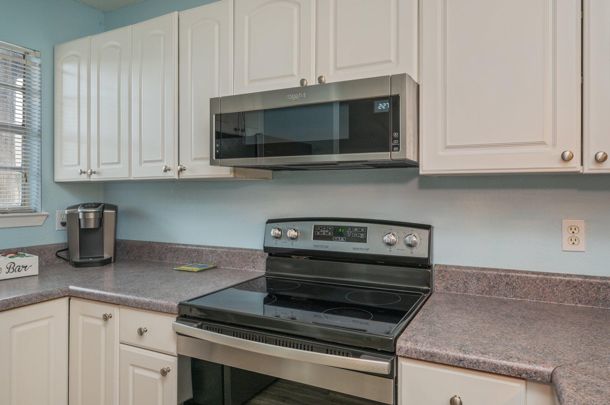 ISLAND WIND CONDO - Residential
