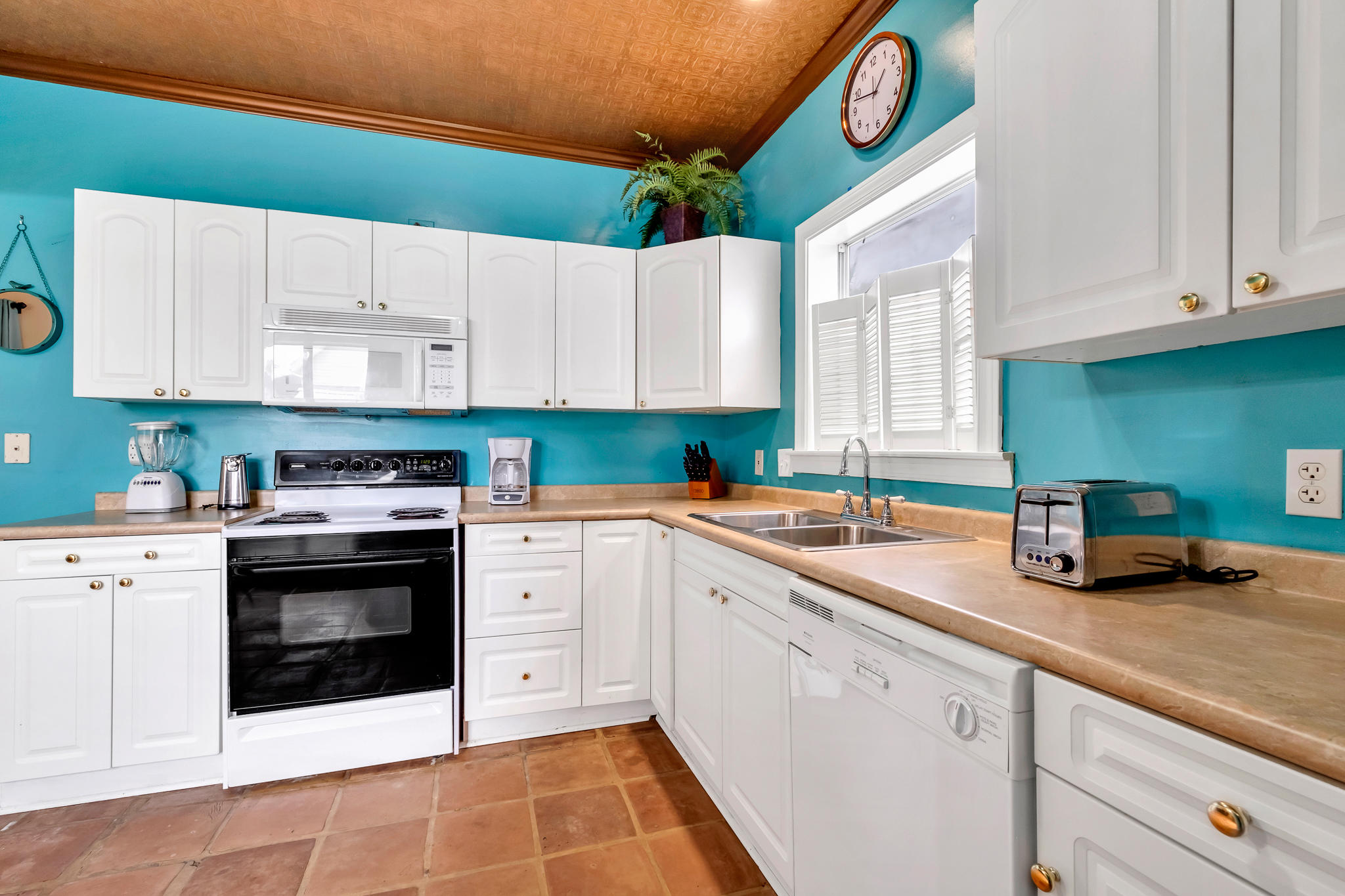 FRANGISTA BEACH 1ST ADDN - Residential