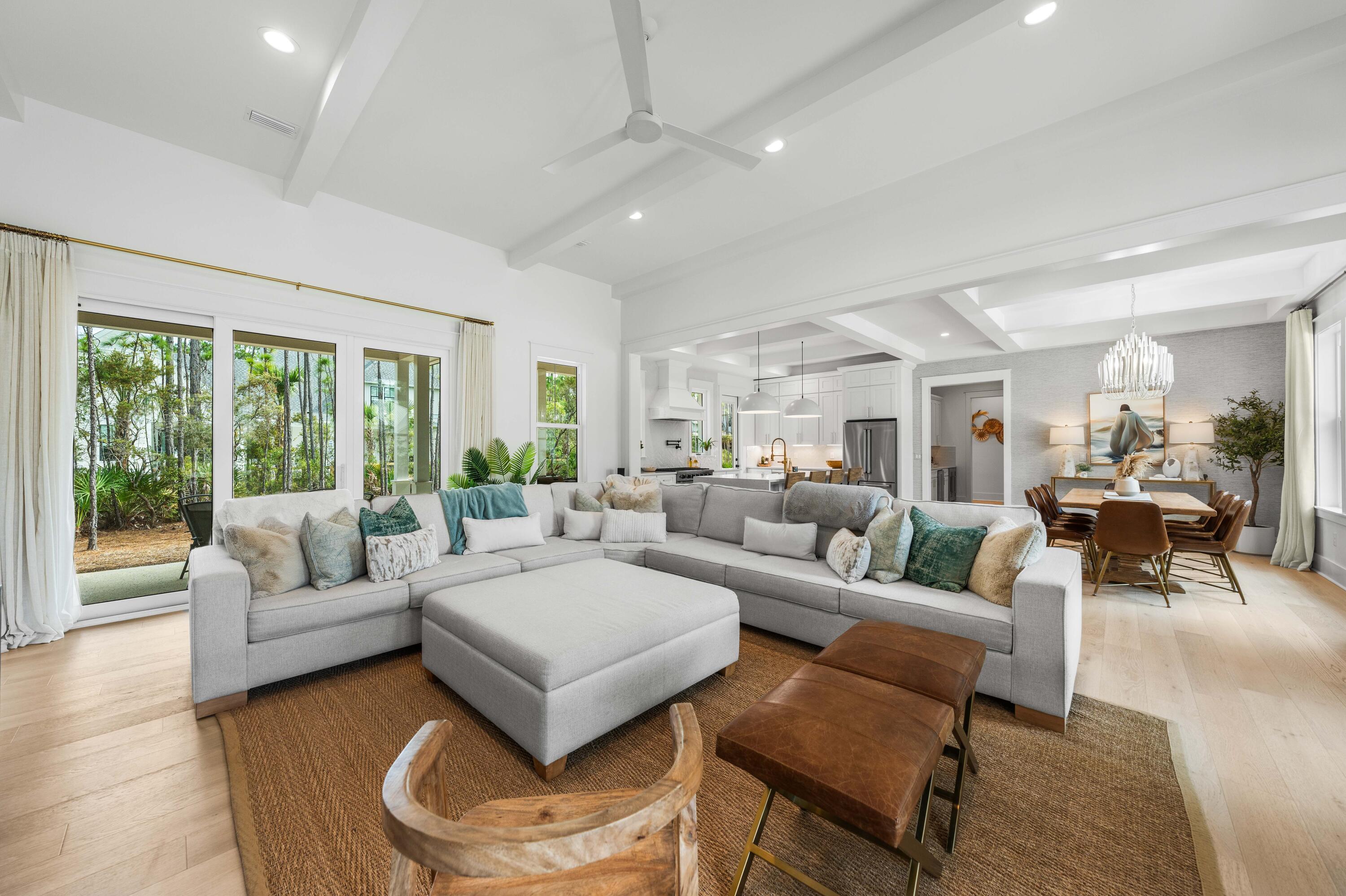 SECLUSION BAY - Residential