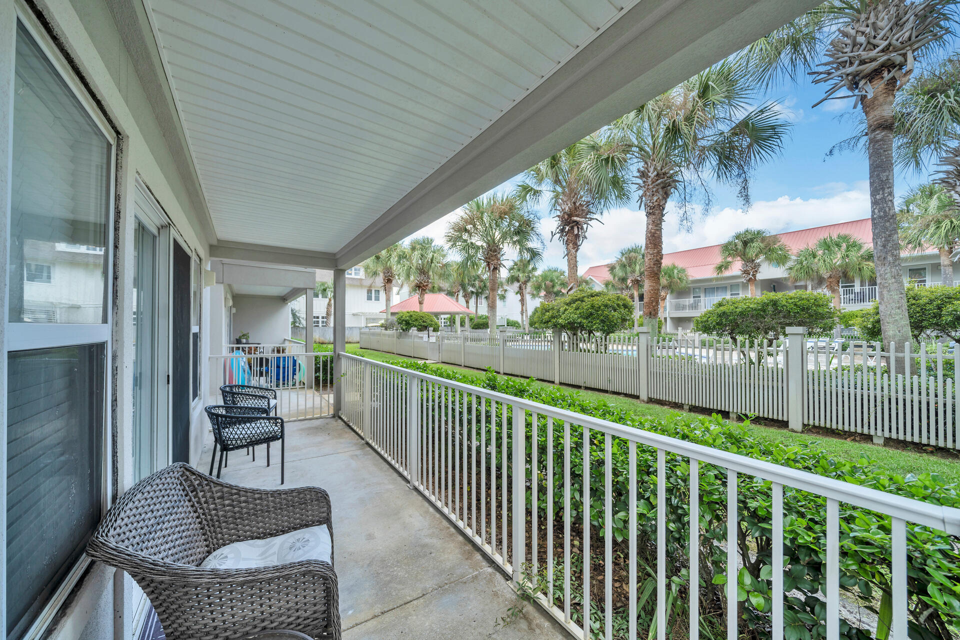 ROLLIN TIDE VILLAS - Residential