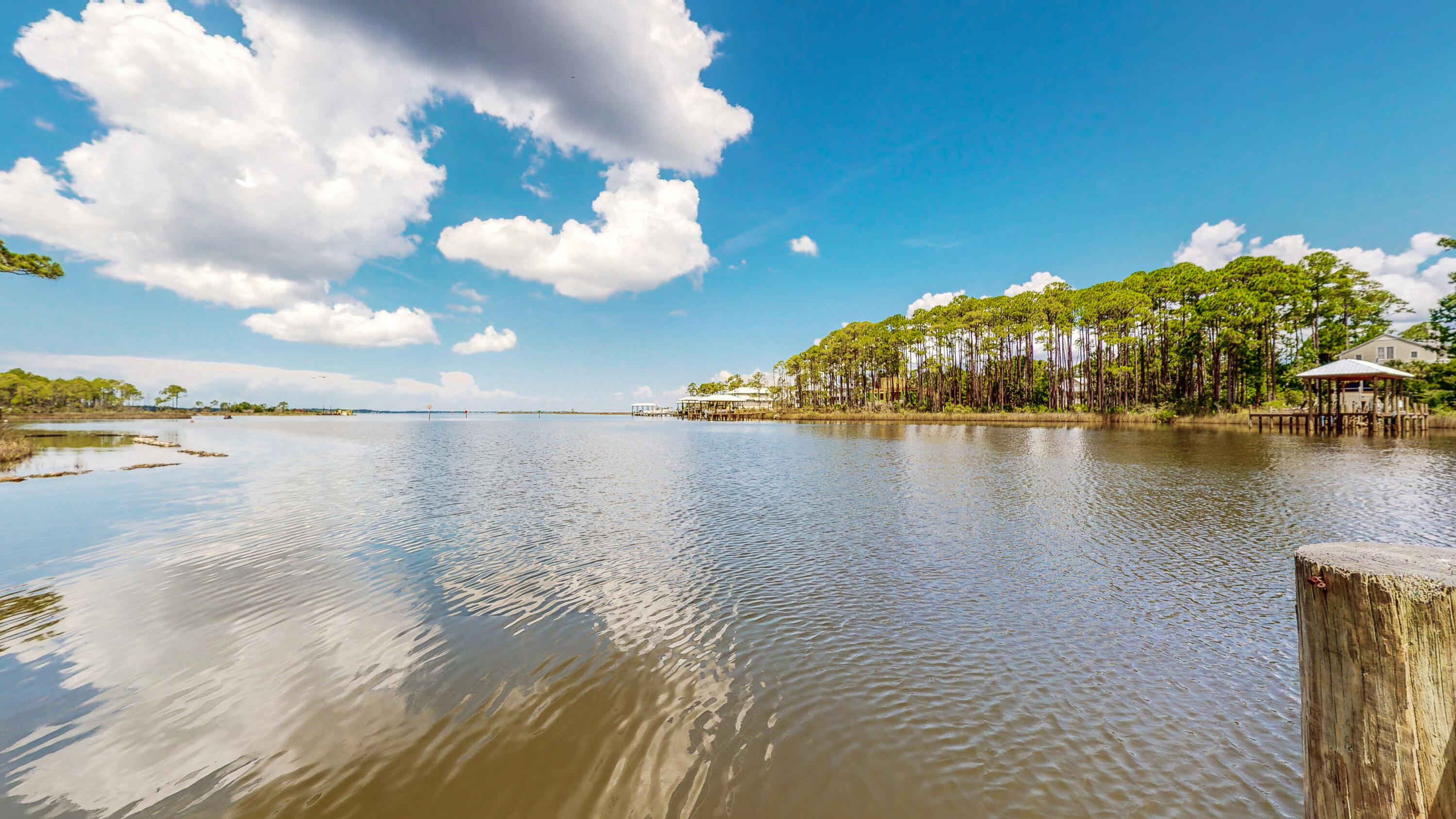 TOWN OF SANTA ROSA - Residential