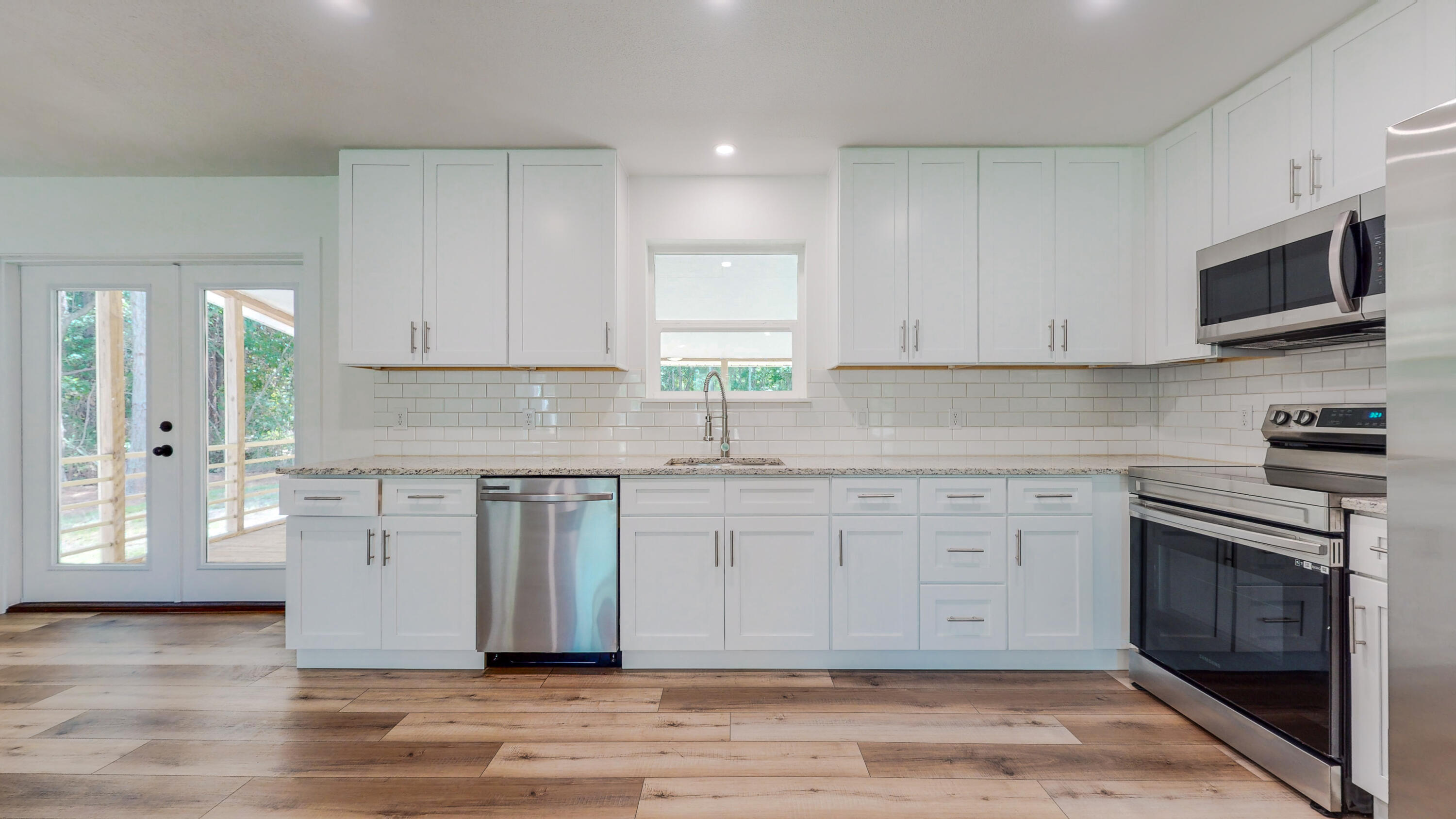 TOWN OF SANTA ROSA - Residential