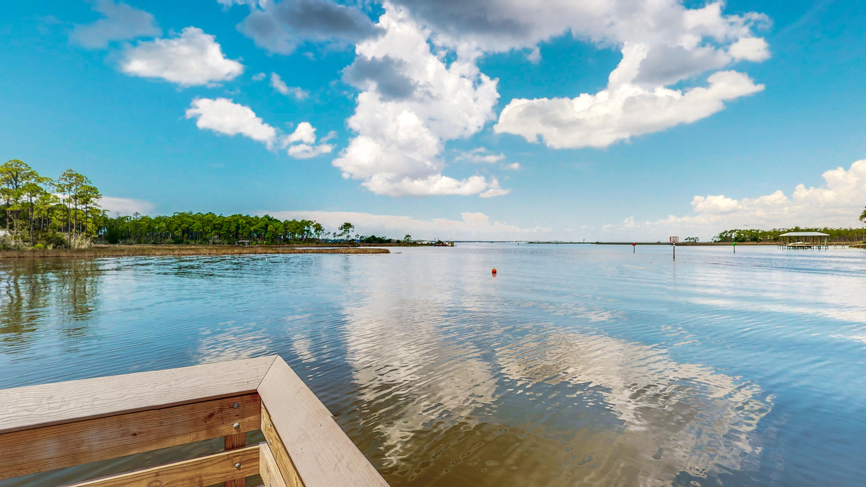 TOWN OF SANTA ROSA - Residential