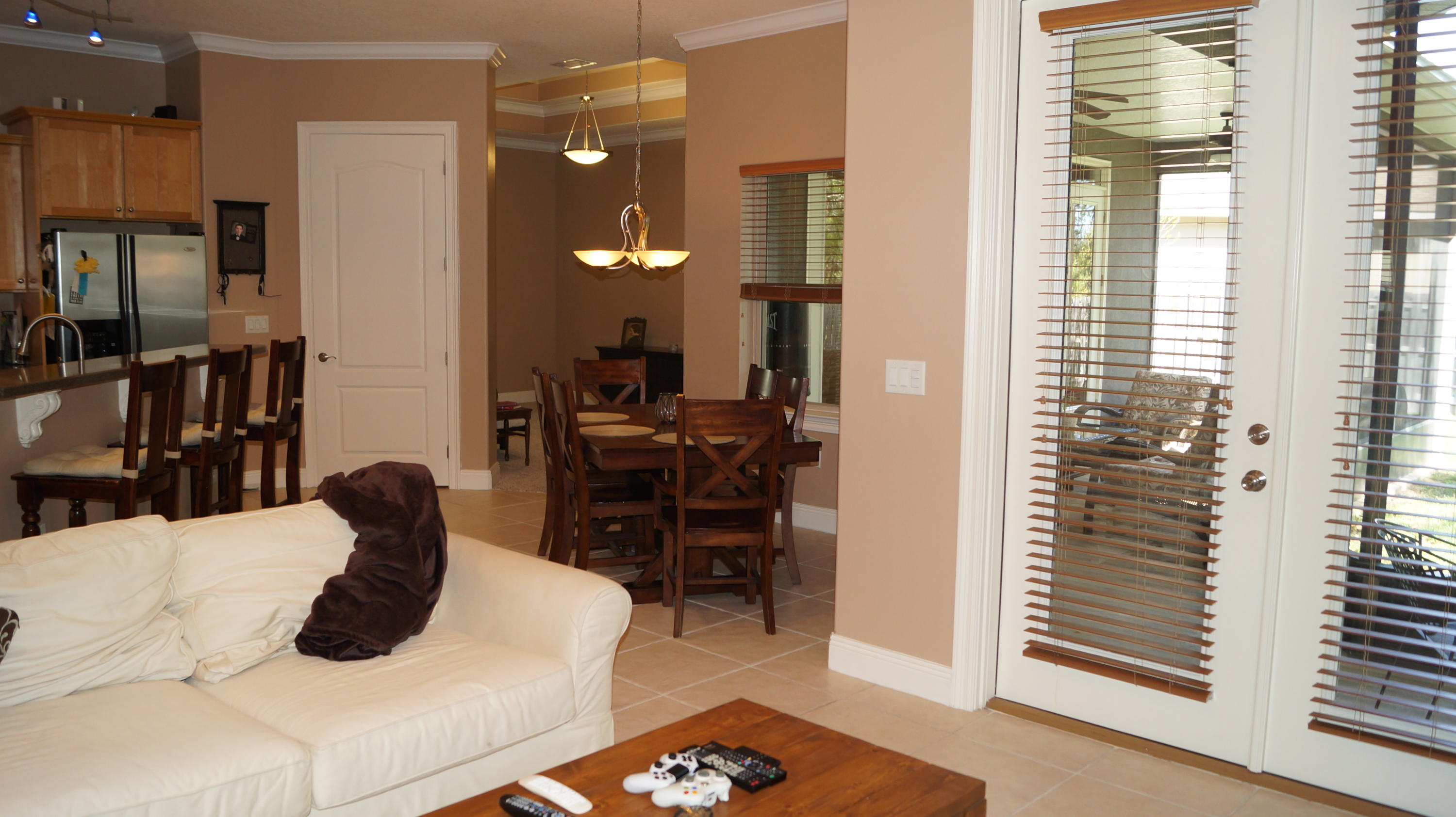 CHARDONNAY ESTATES - Residential