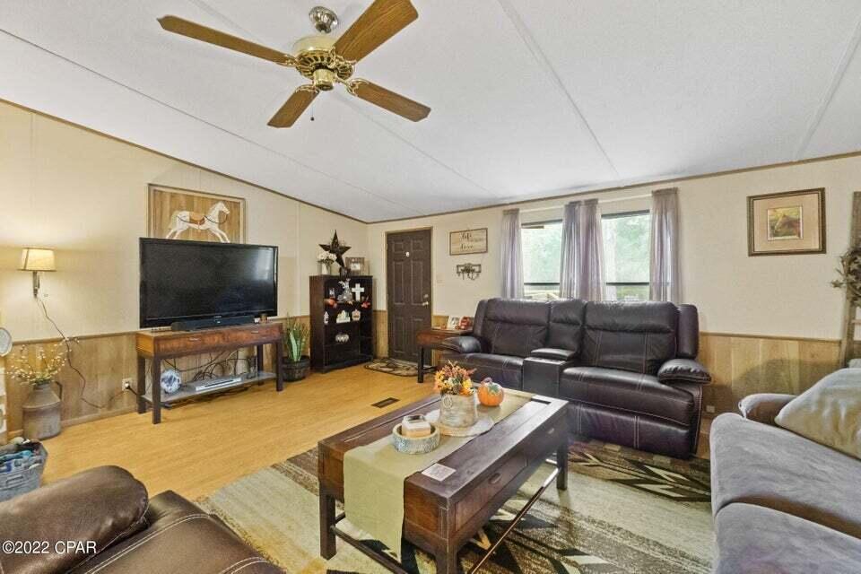 NO RECORDED SUBDIVISION - Residential