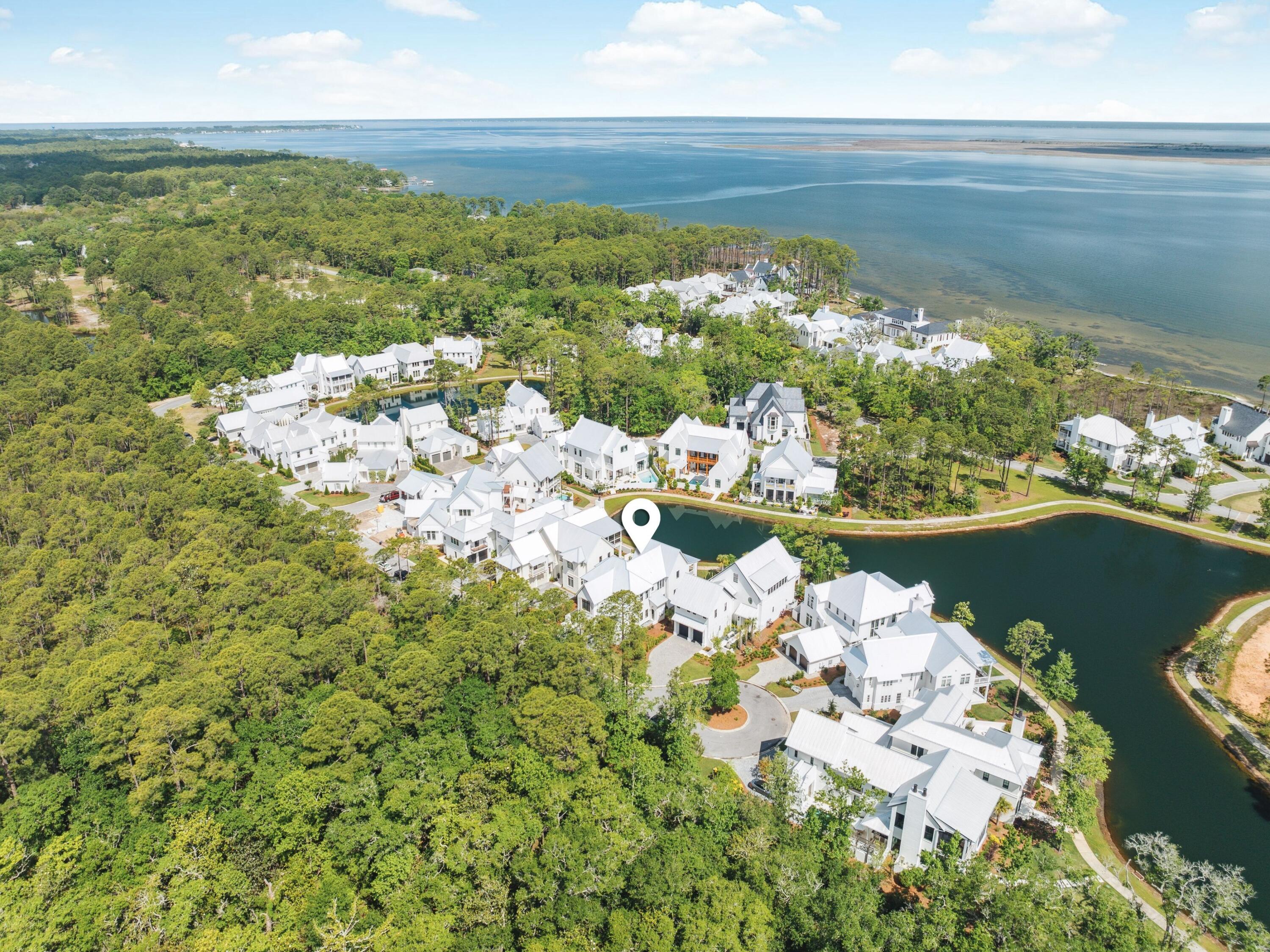 CHURCHILL OAKS - Residential