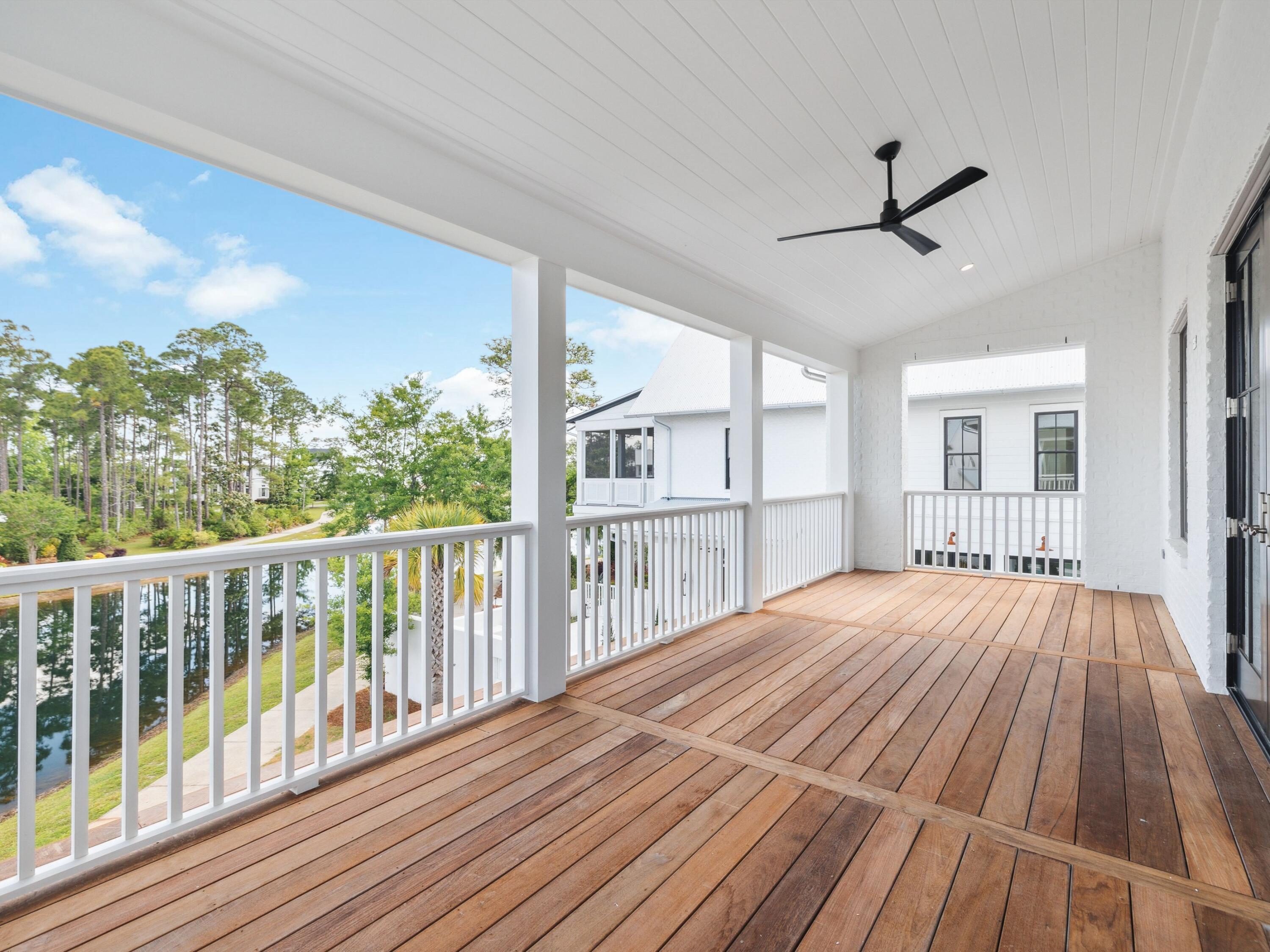 CHURCHILL OAKS - Residential