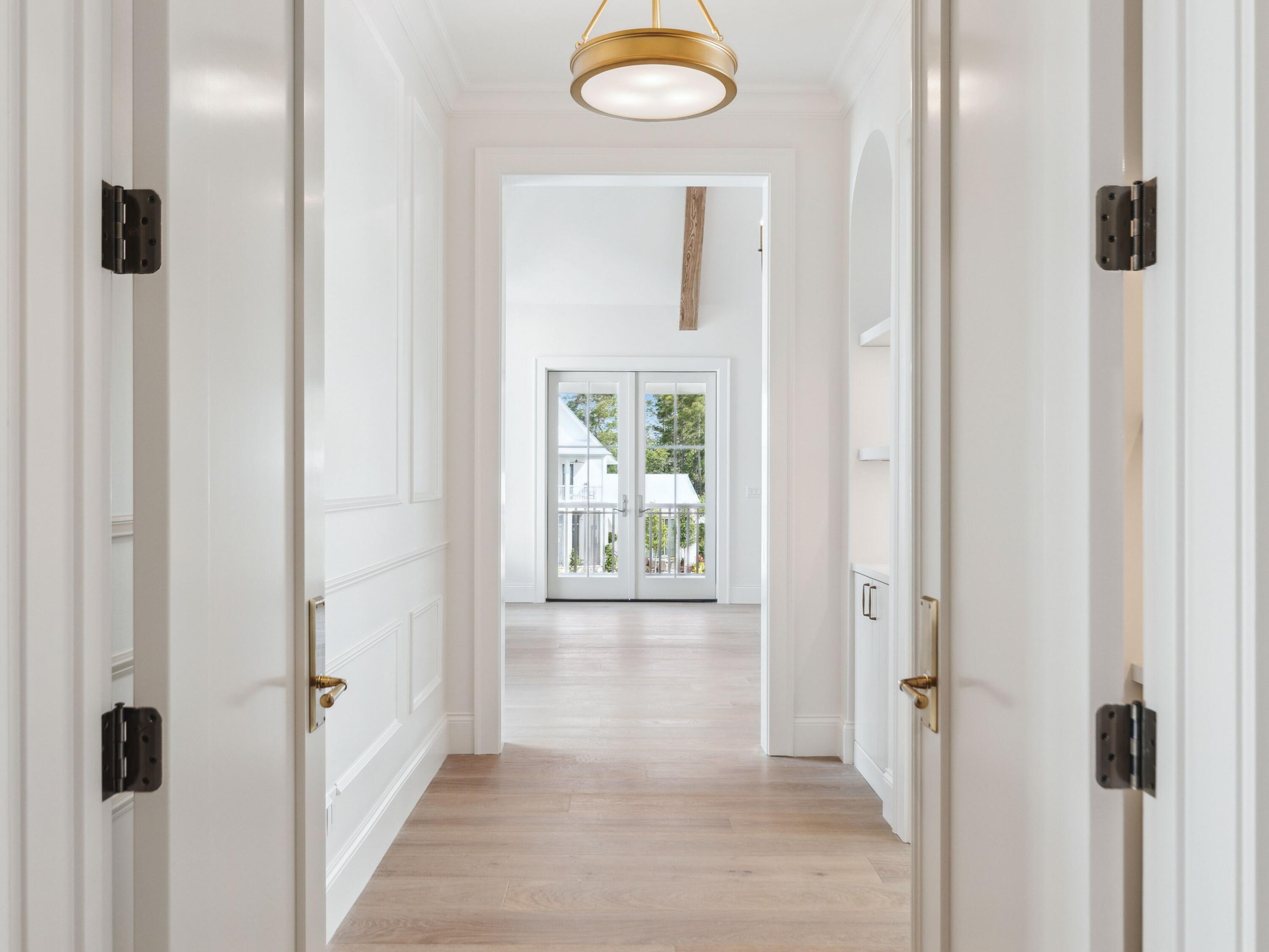 CHURCHILL OAKS - Residential